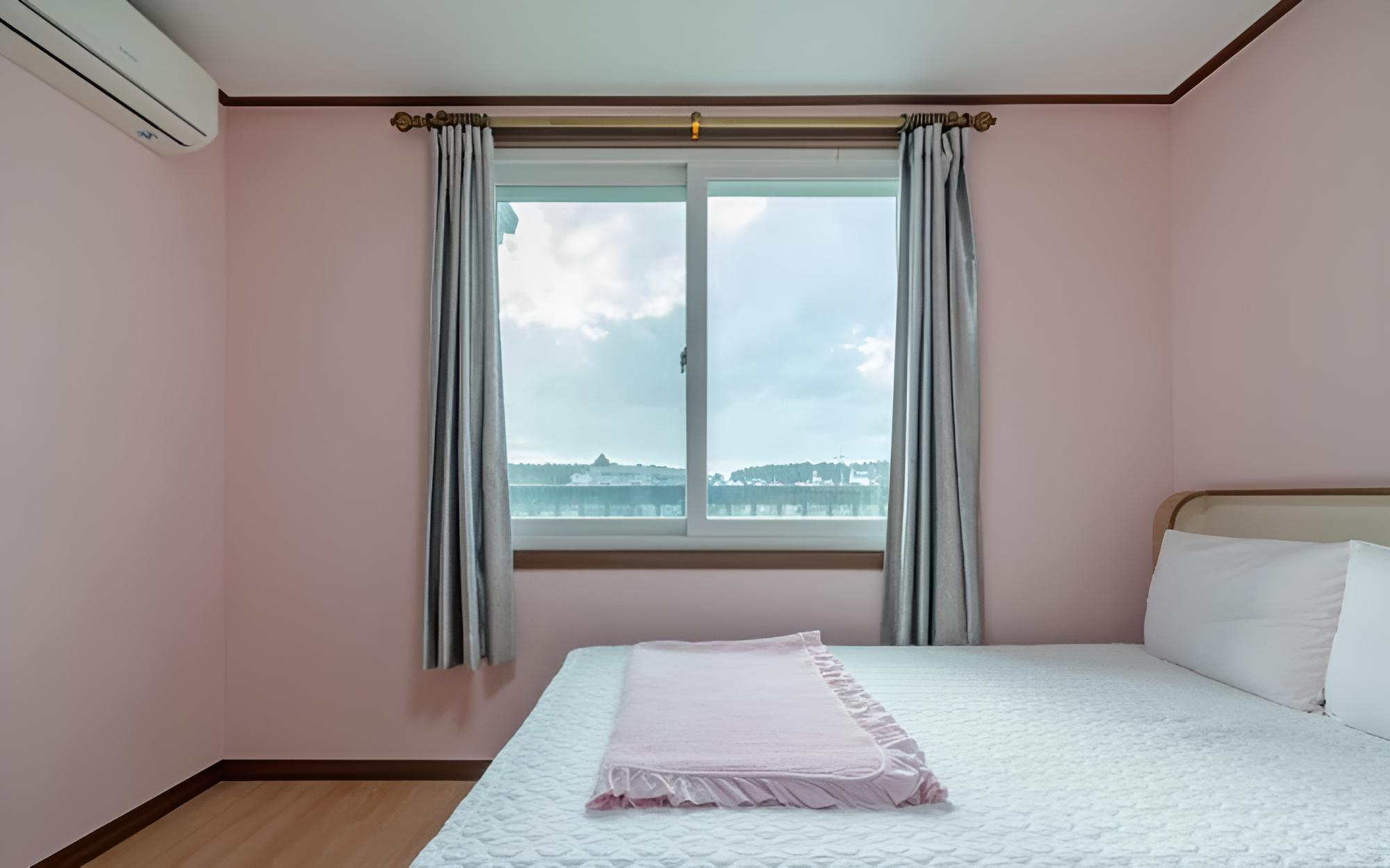 Taean The Morning Sea Pension view 2