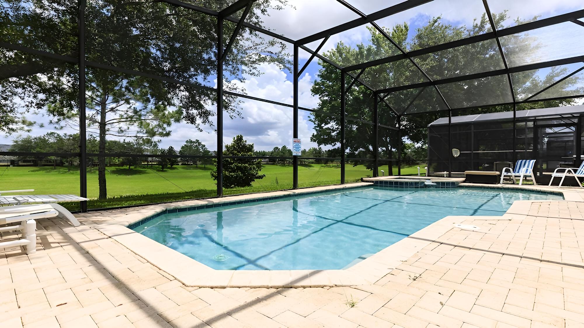 Beautiful Greenview Near Disney Home w Pool SPA