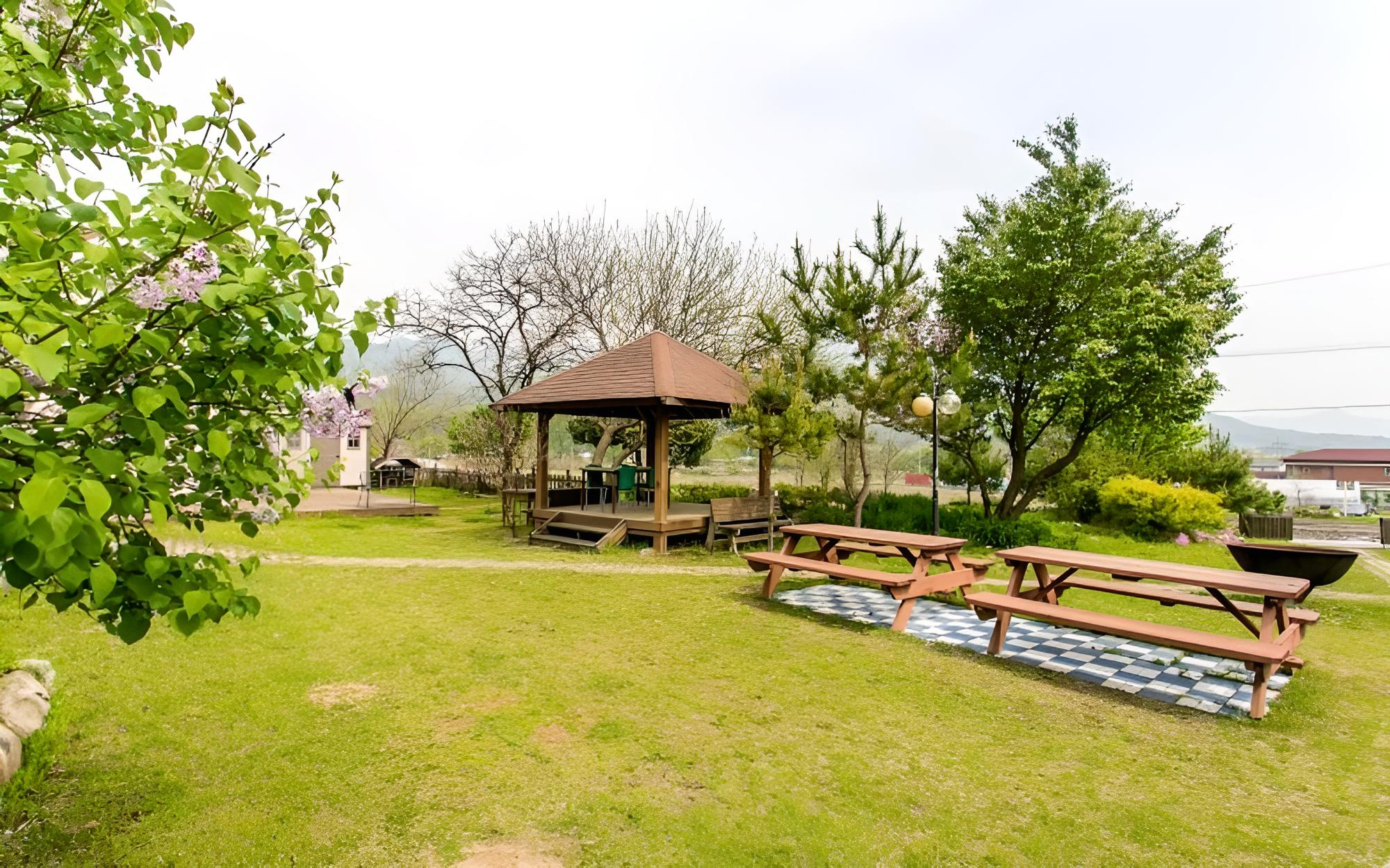 Gongju Jakeun Shimteo Pension view 3