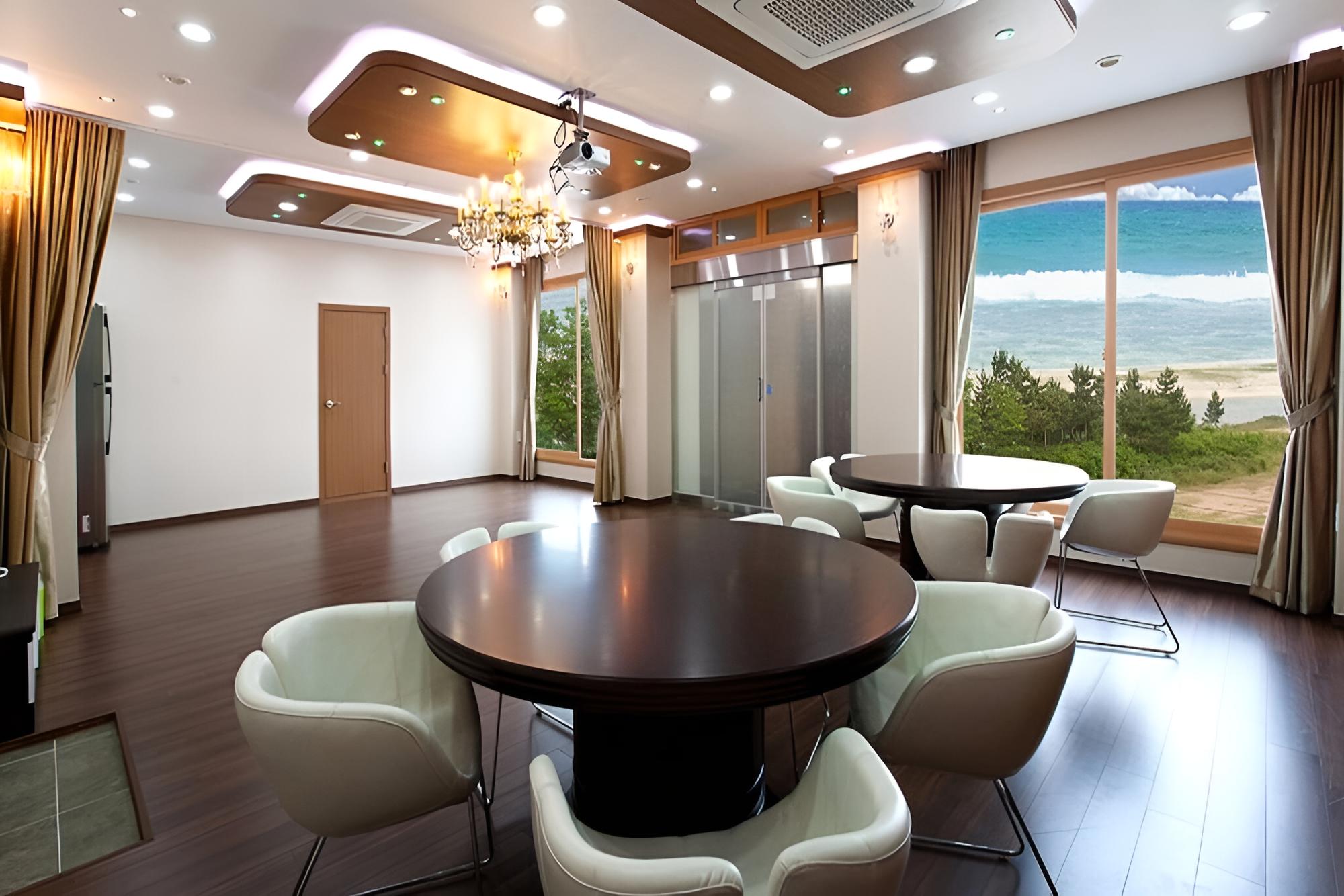 Gangneung Awoolim Pension — photo 62