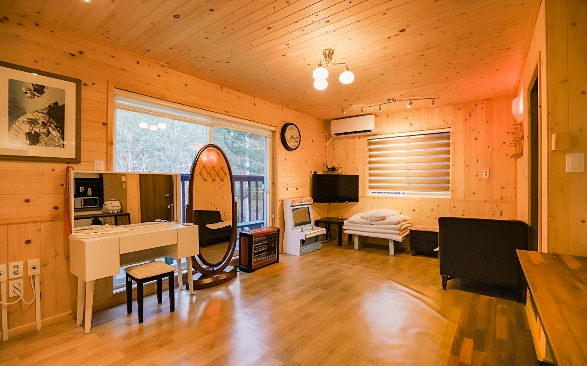 Inje Baekdam Rainbow Pension