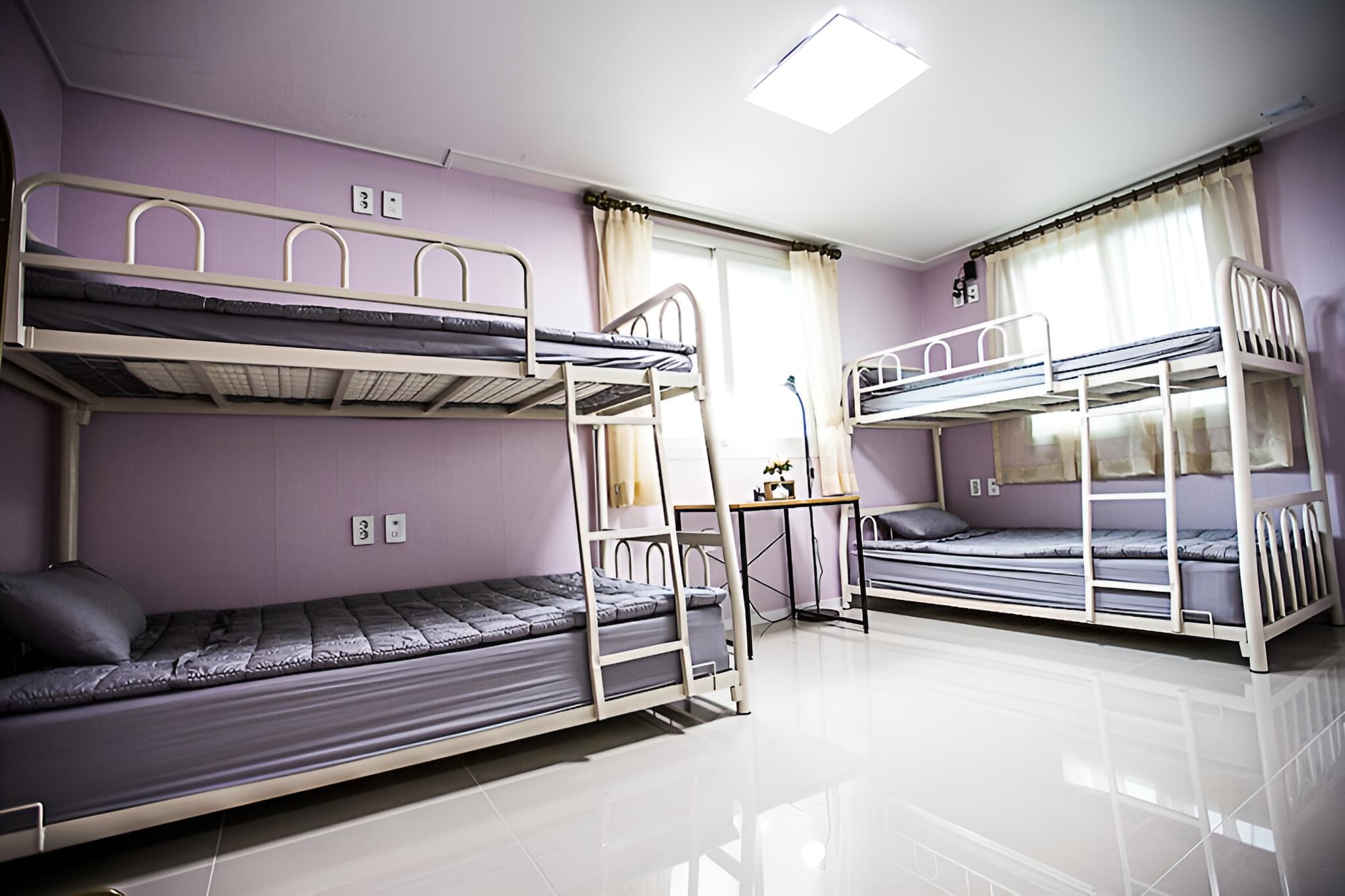 Seongsaneogeodeulang Guesthouse