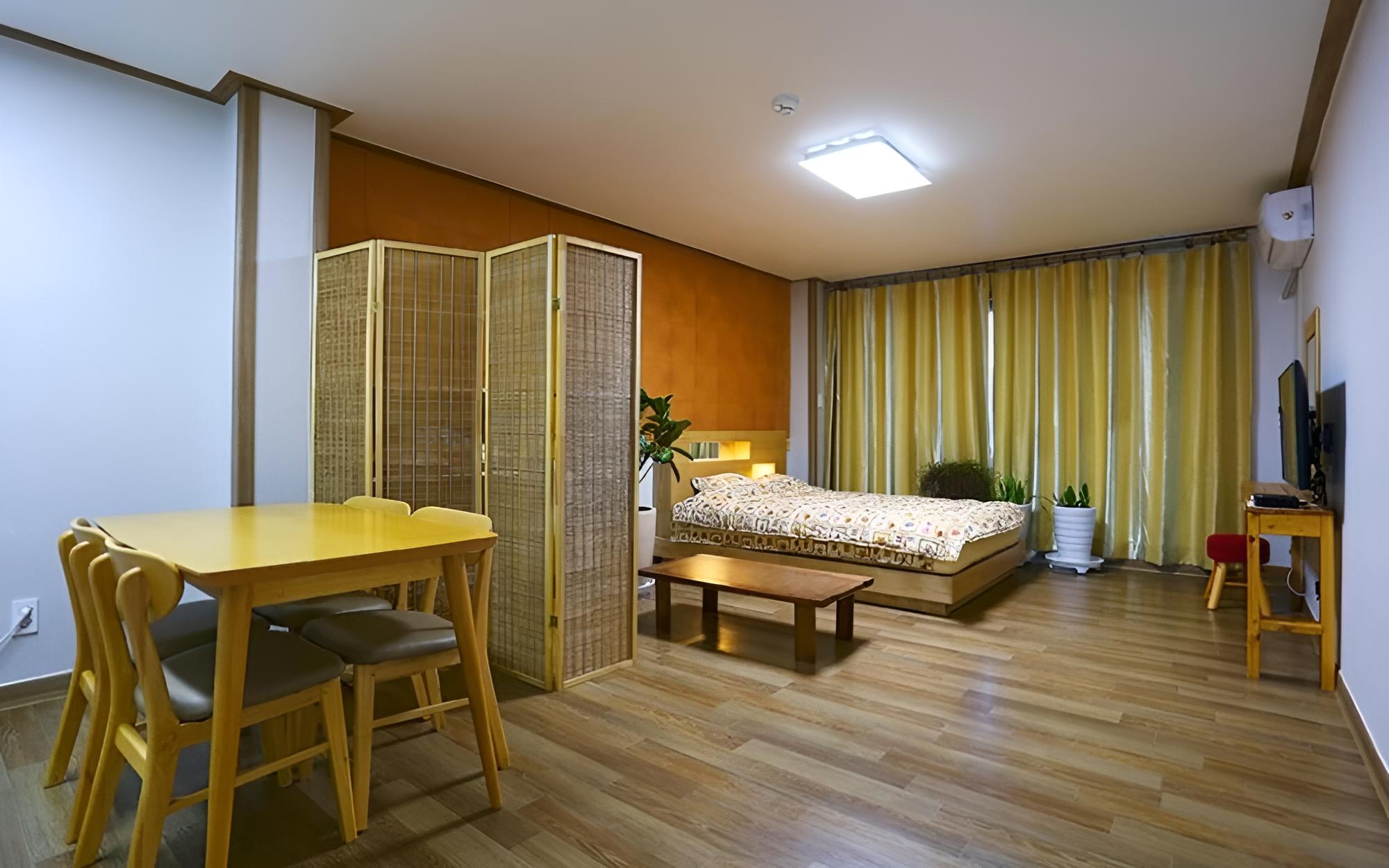 Hongcheon Kkotjip Pension view 3