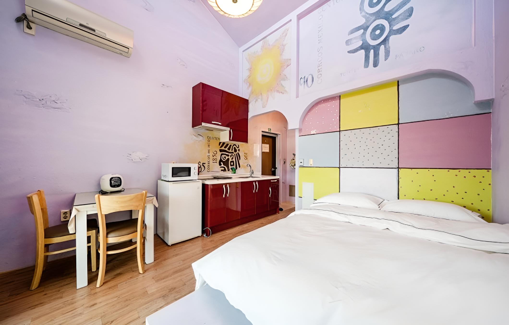 Taean Baja California Pension