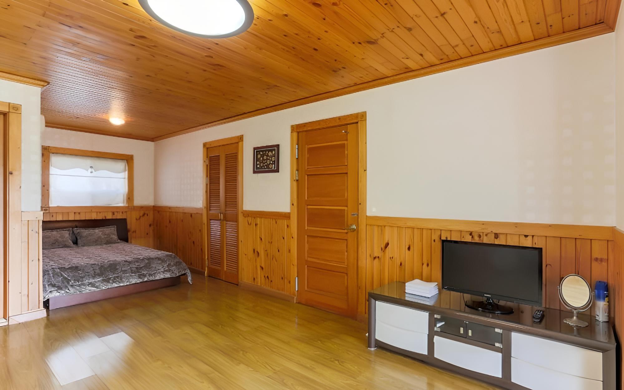 Gongju Jakeun Shimteo Pension