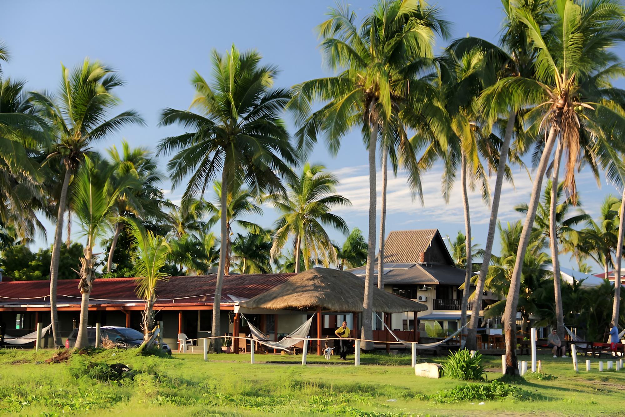 Travellers Beach Resort - Hostel