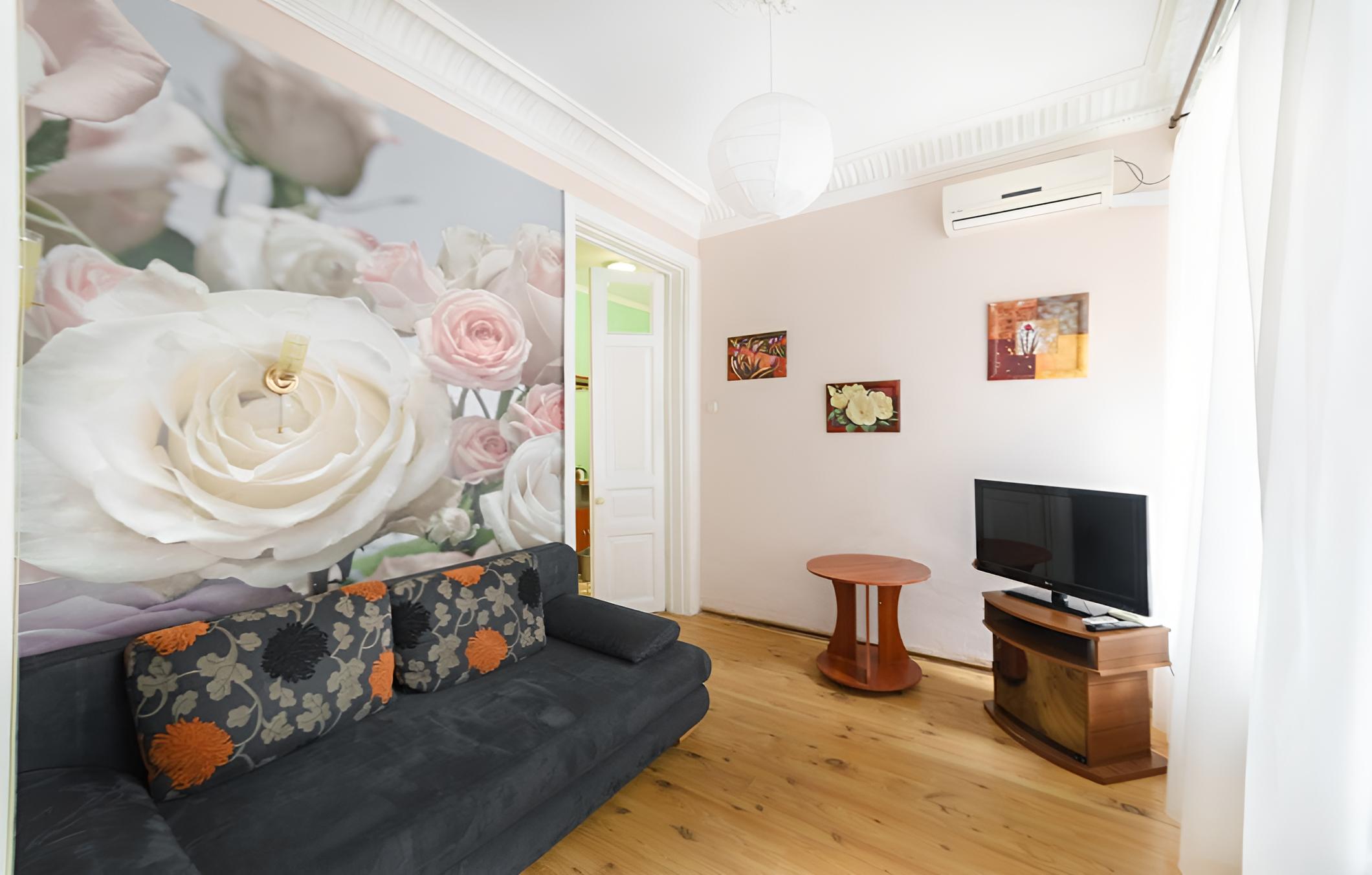LeonRooms Ekaterinenskaya 18