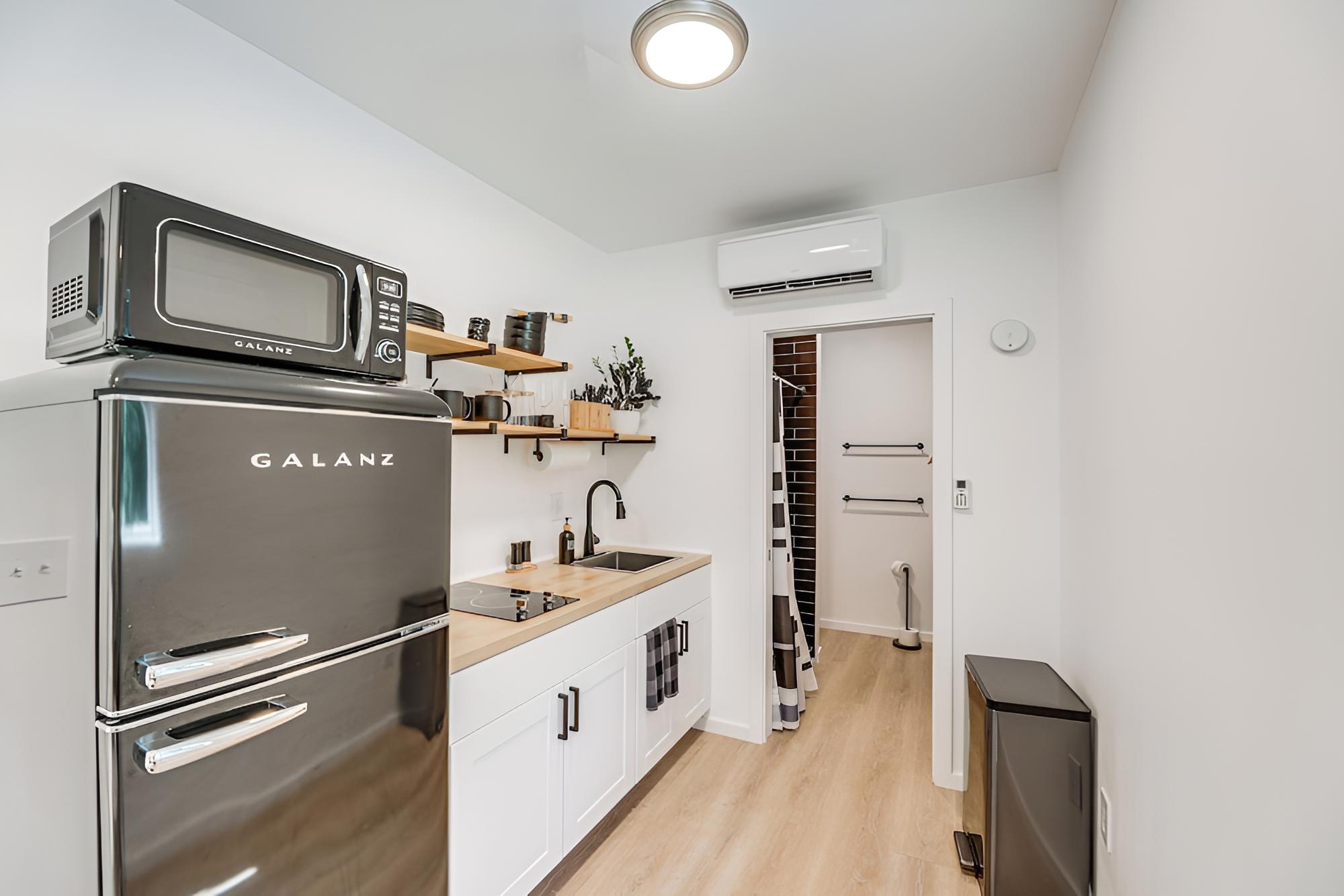 Scenic La Grange Tiny Home on 22 Acres By Wineries
