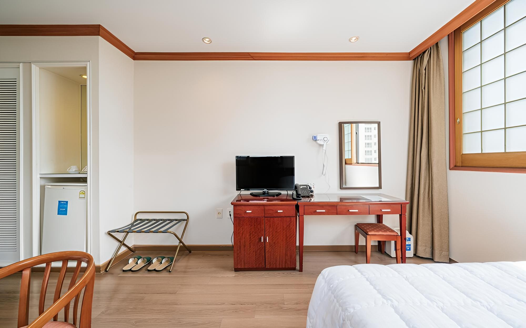Samhaein Tourist Hotel 7