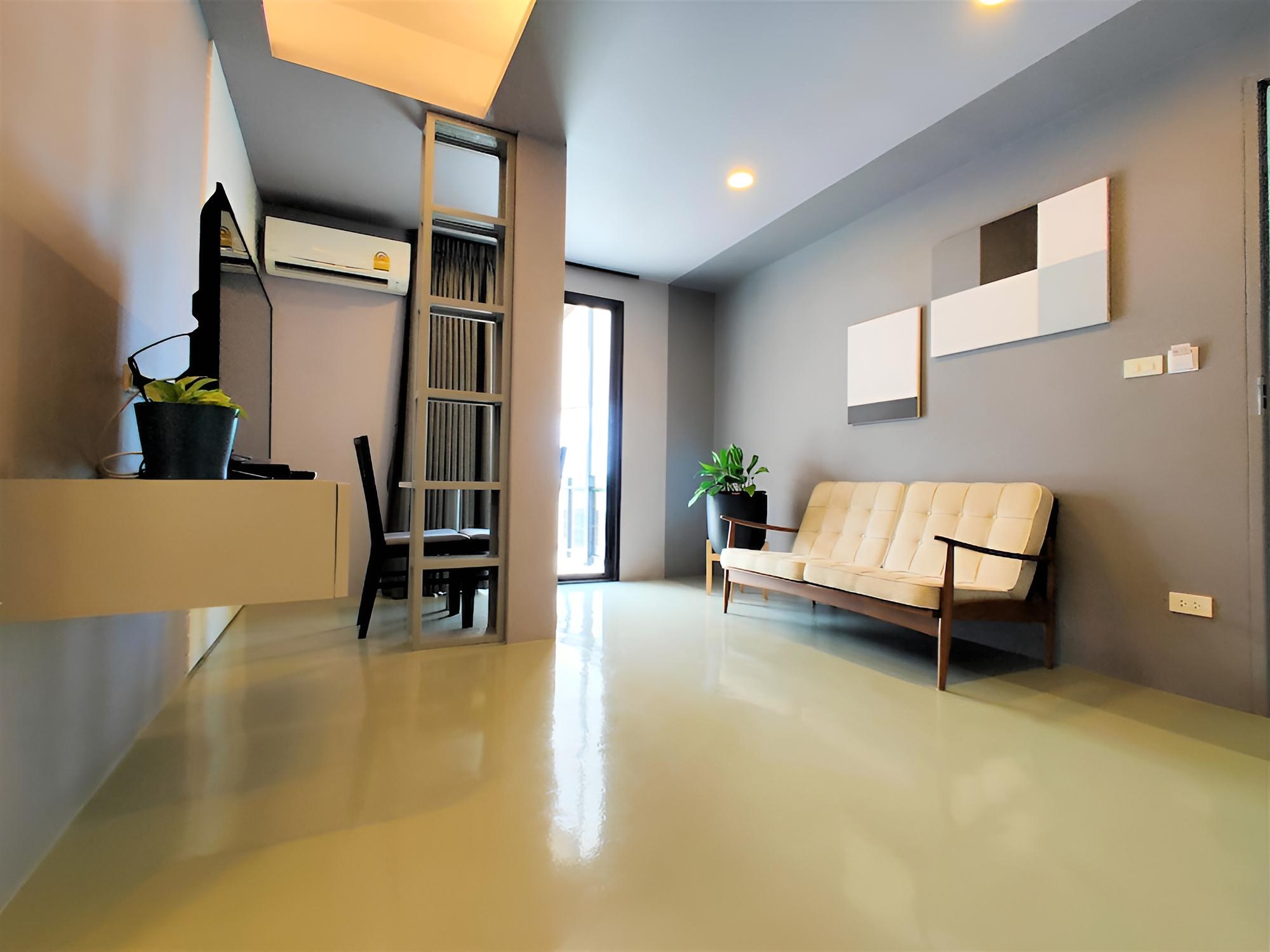 Silom Studios