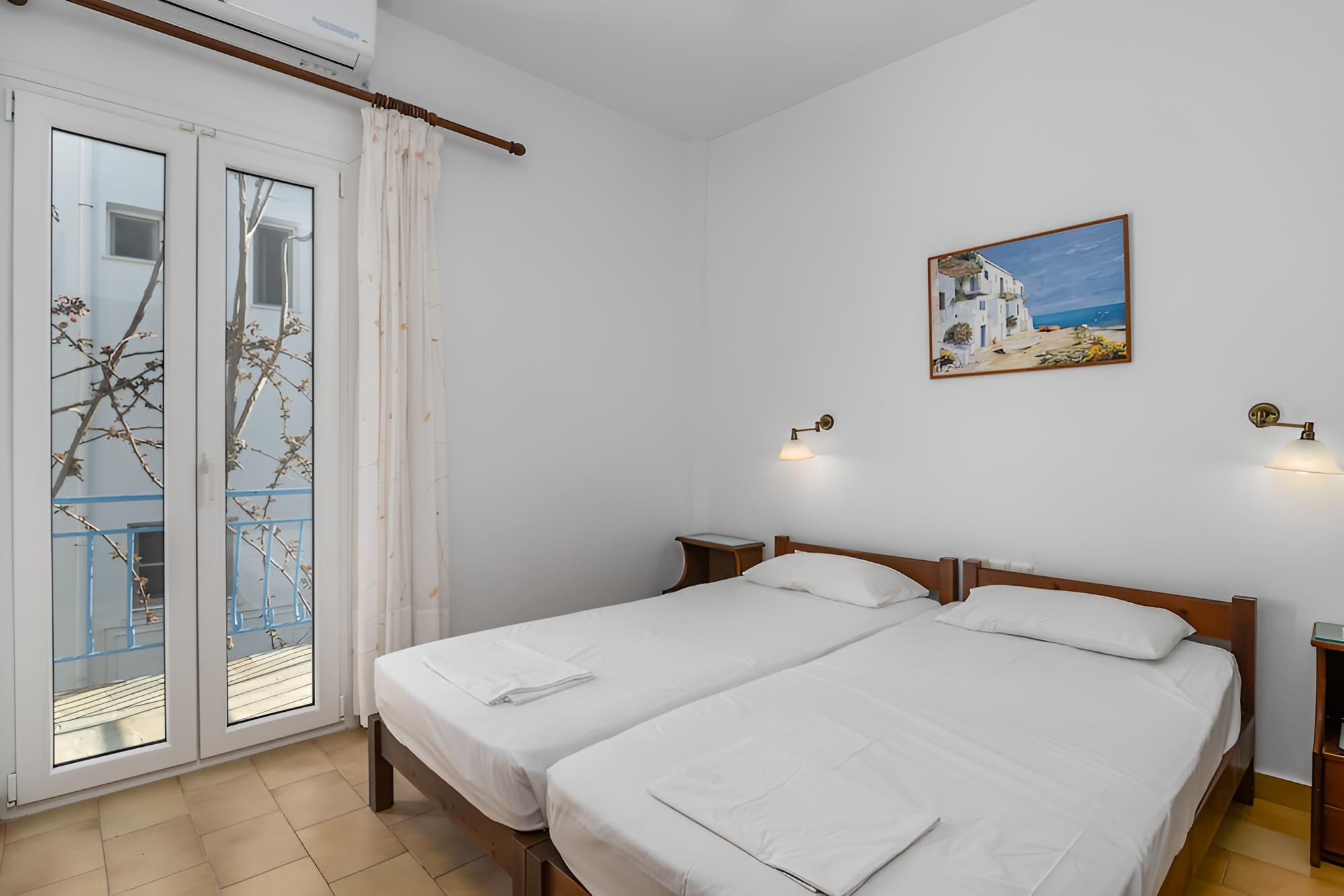 Tilemachos Rooms & Studios