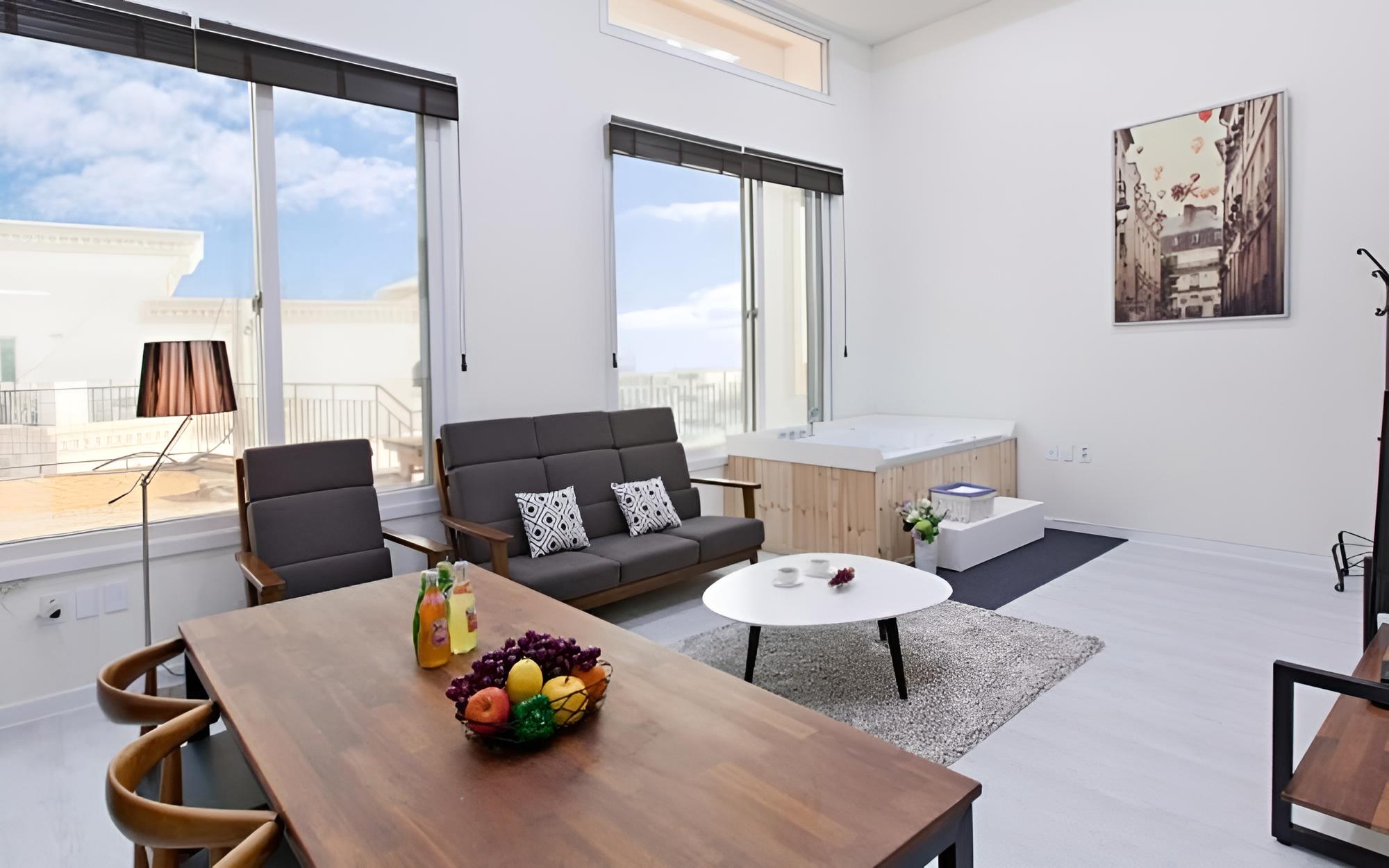 Daebudo Gallery Spa Pension view 3