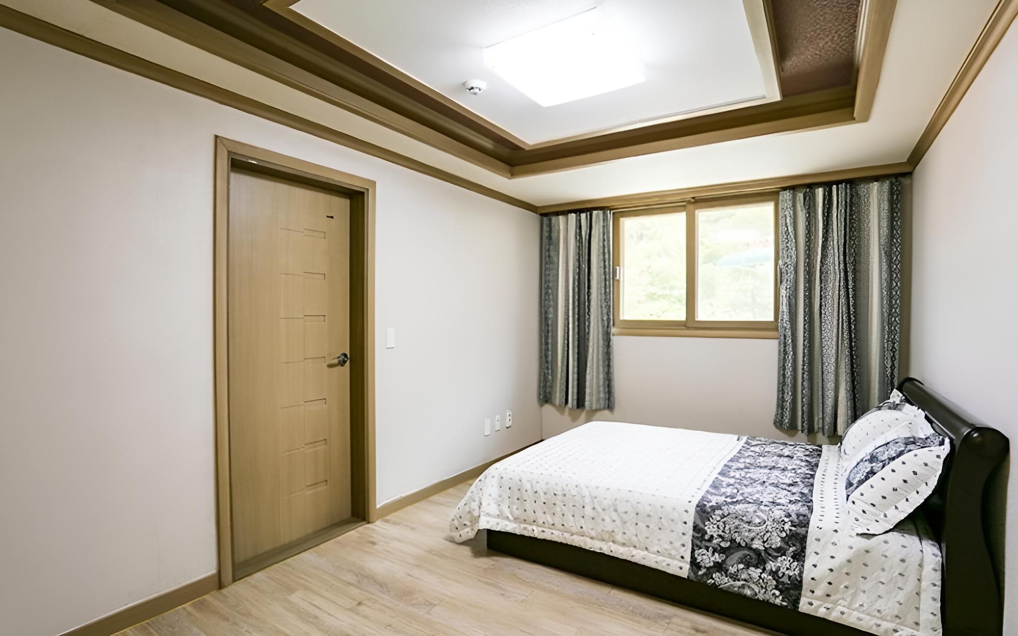 Haenam Duryunsan Tourist Pension view 3