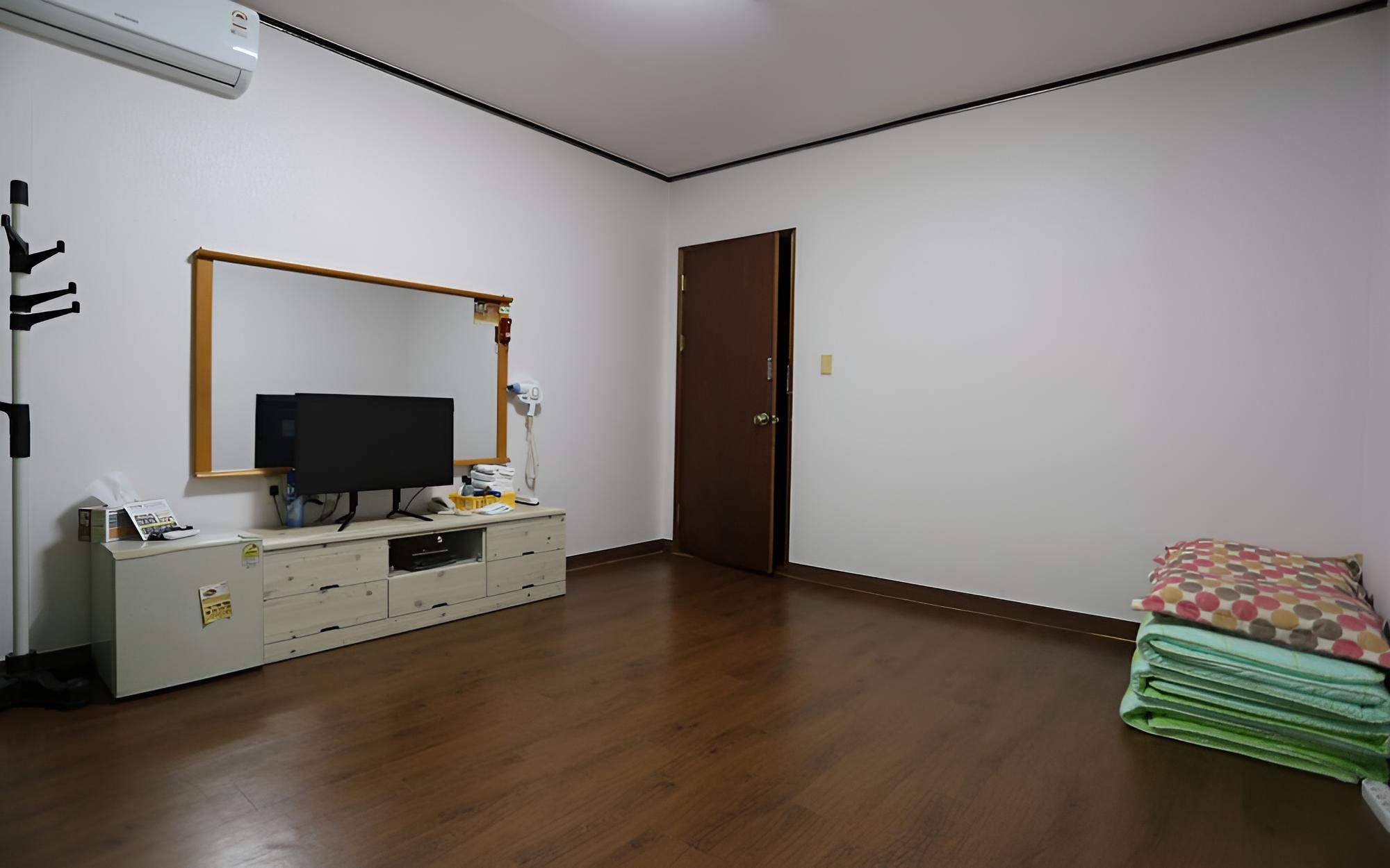 Gangneung Gyeongpodae Donghae Motel view 2