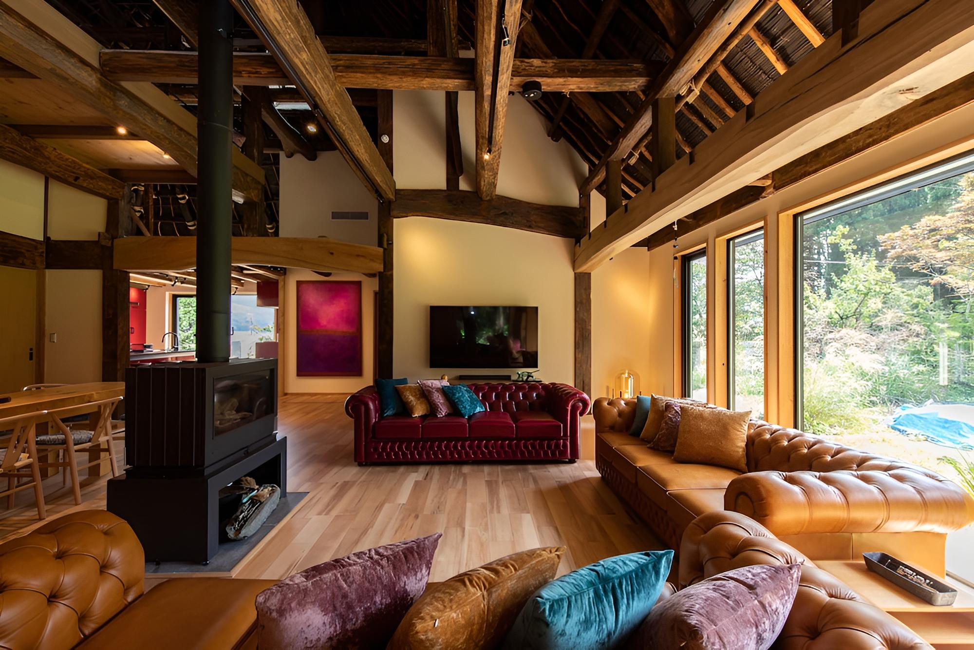 Tonbo House