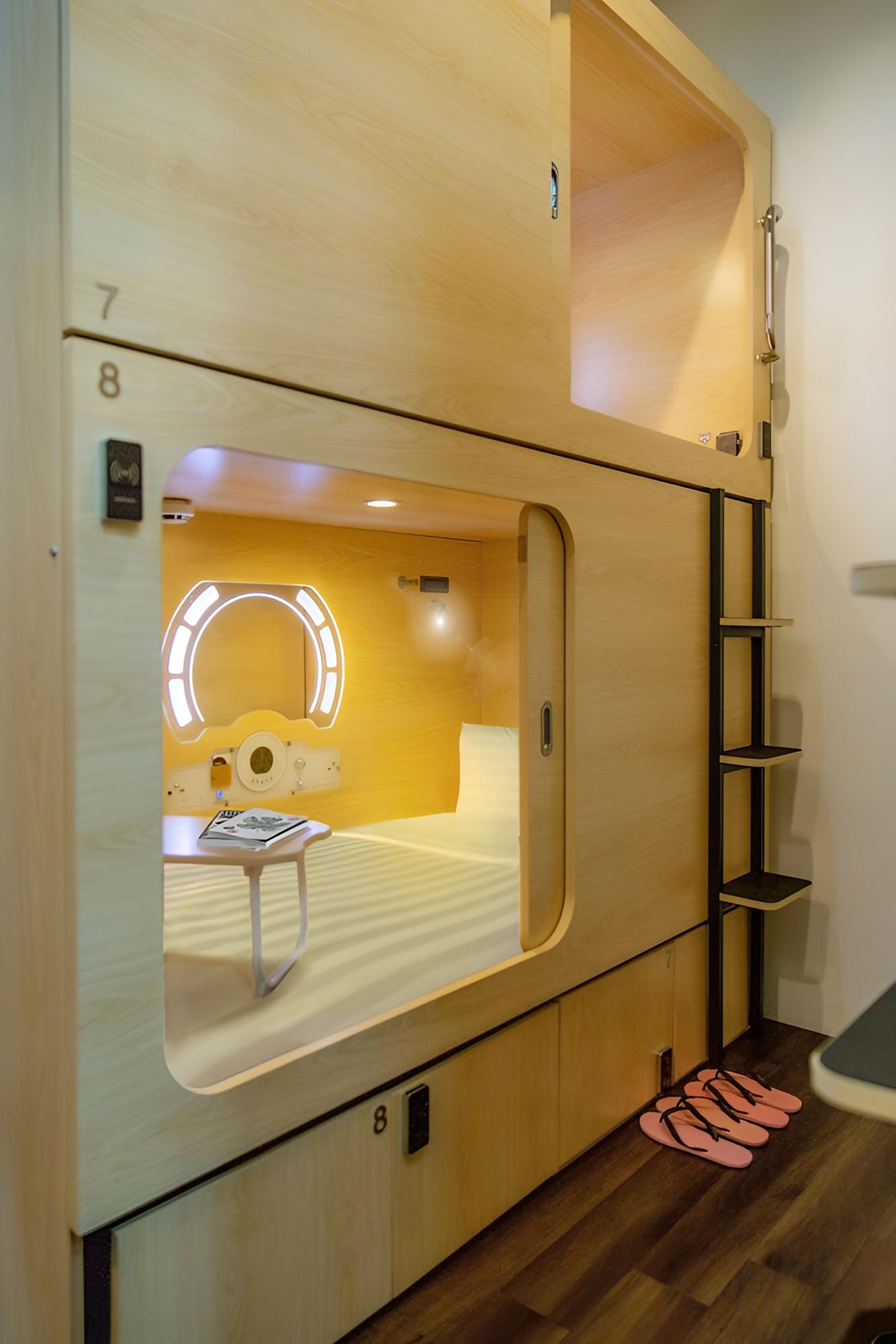 Luma Casa Capsule Hotel - Hostel