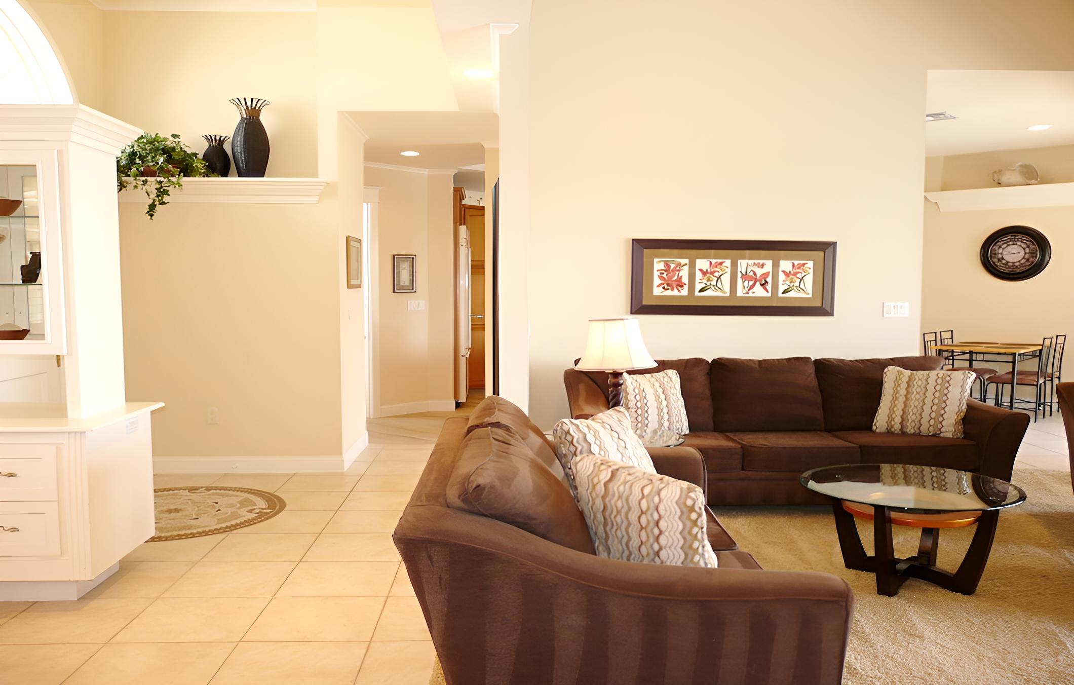 690 Pelican Court view 4