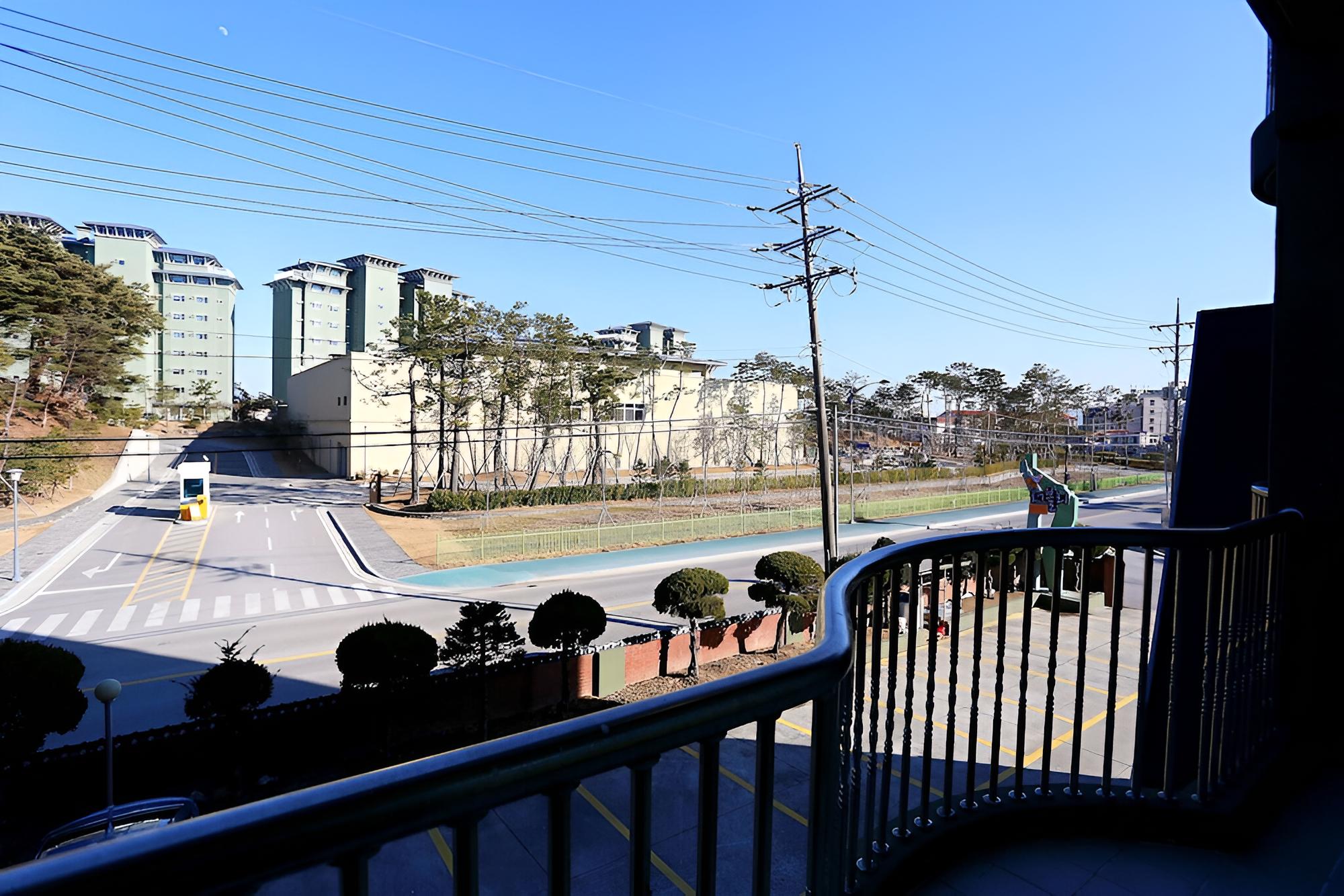 Gangneung Gyeongpodae Lovely Motel
