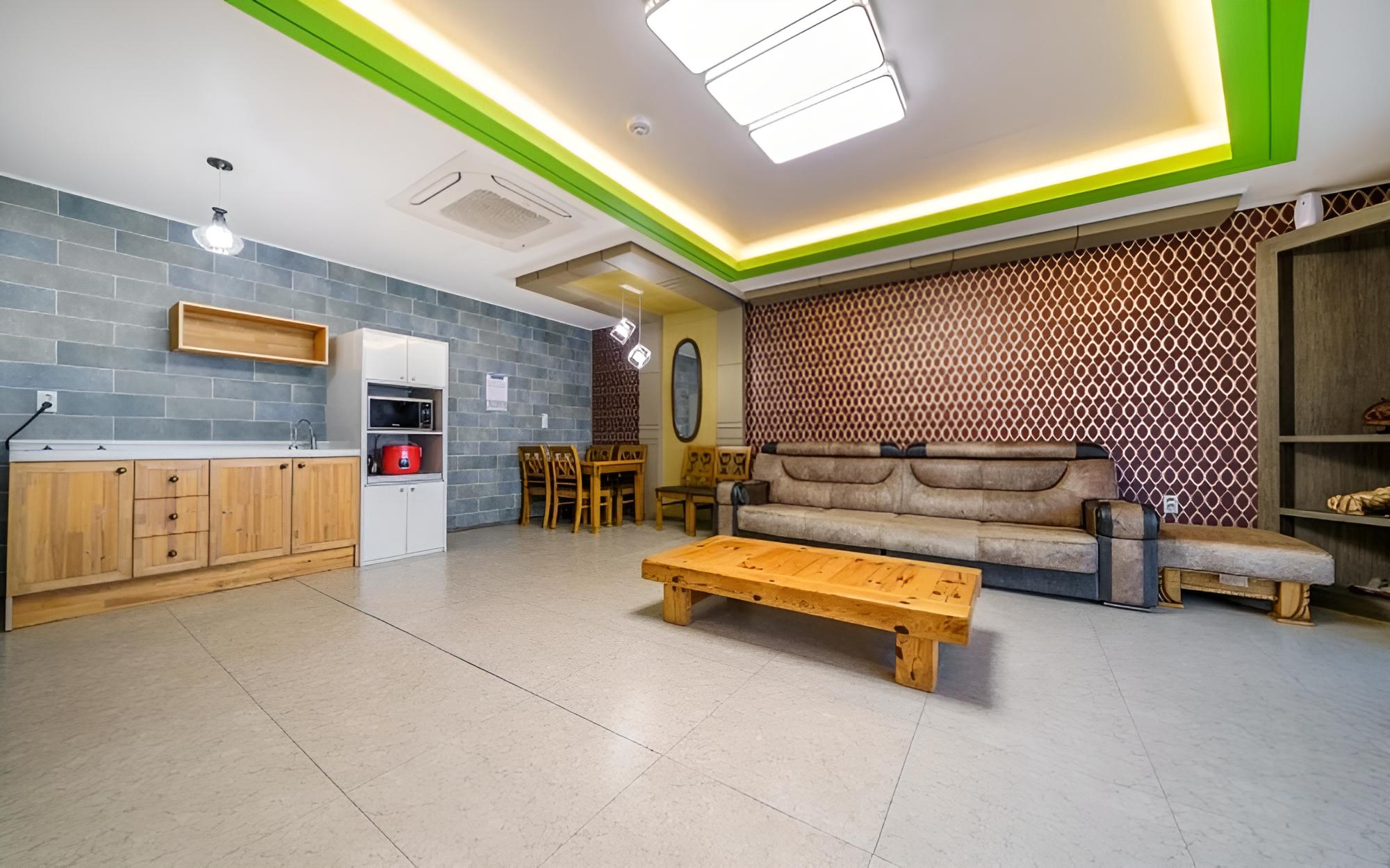 Geoje Island Jangmok Hawaii Pension