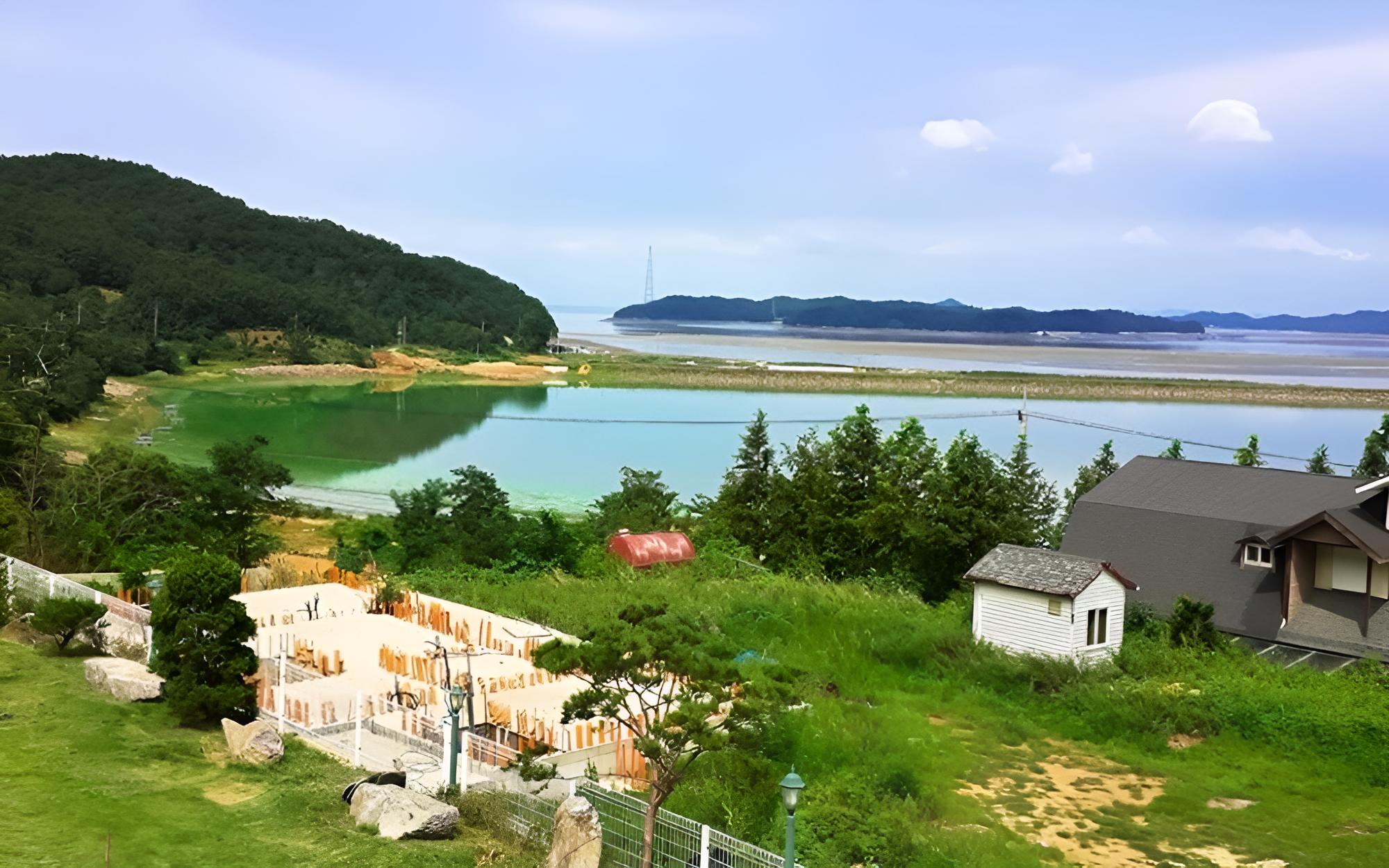 Seokmodo Neulhaerang Pension view 2