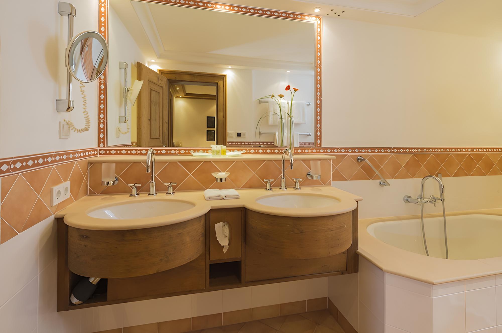 Zur Tenne Hotel