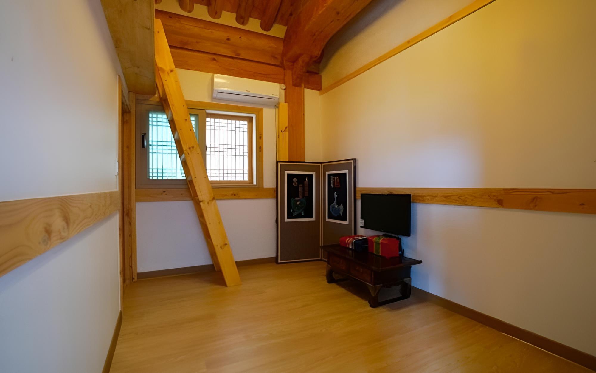 Jeonju The Mumum Hanok Pension