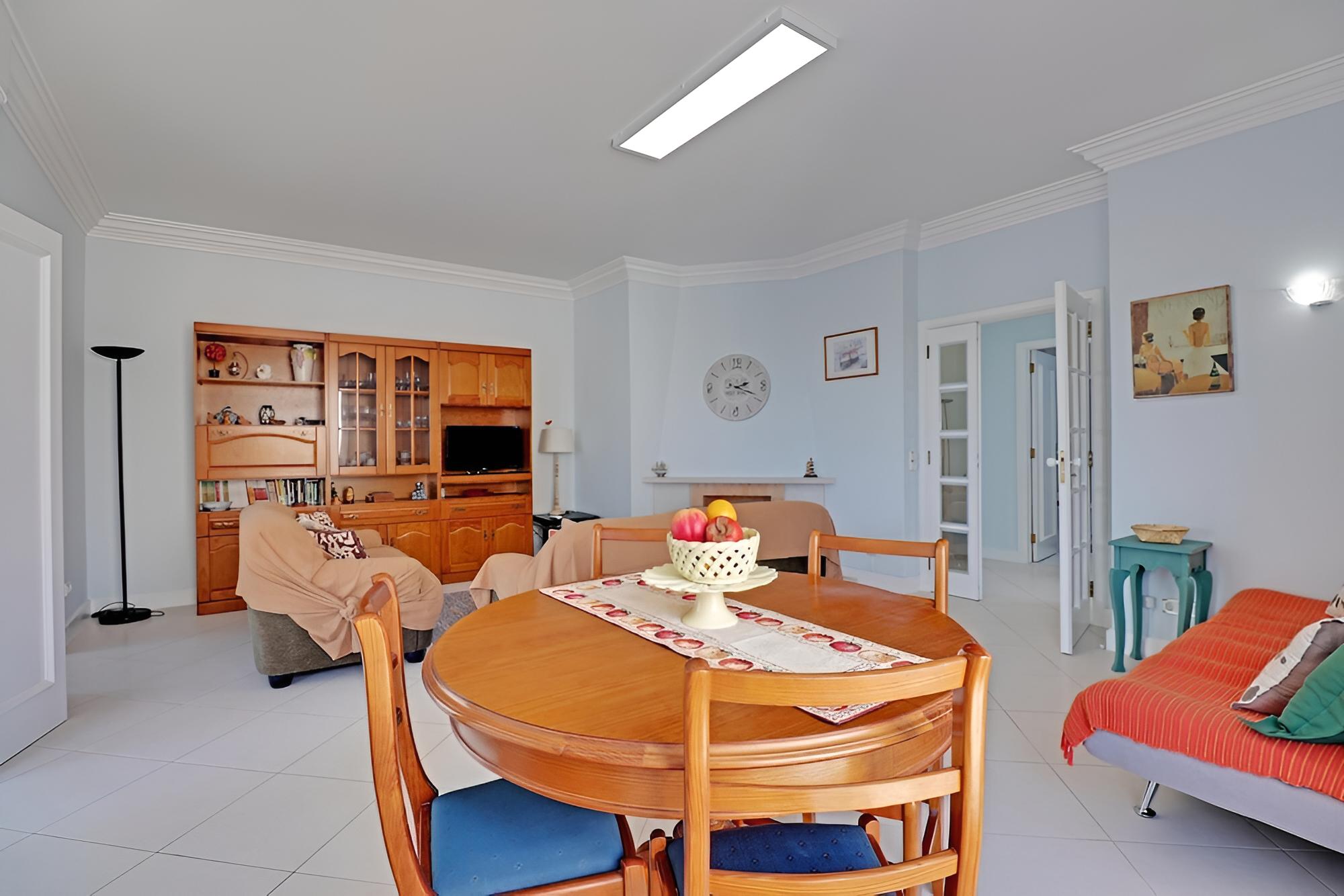Vilamoura Main Avenue by Homing
