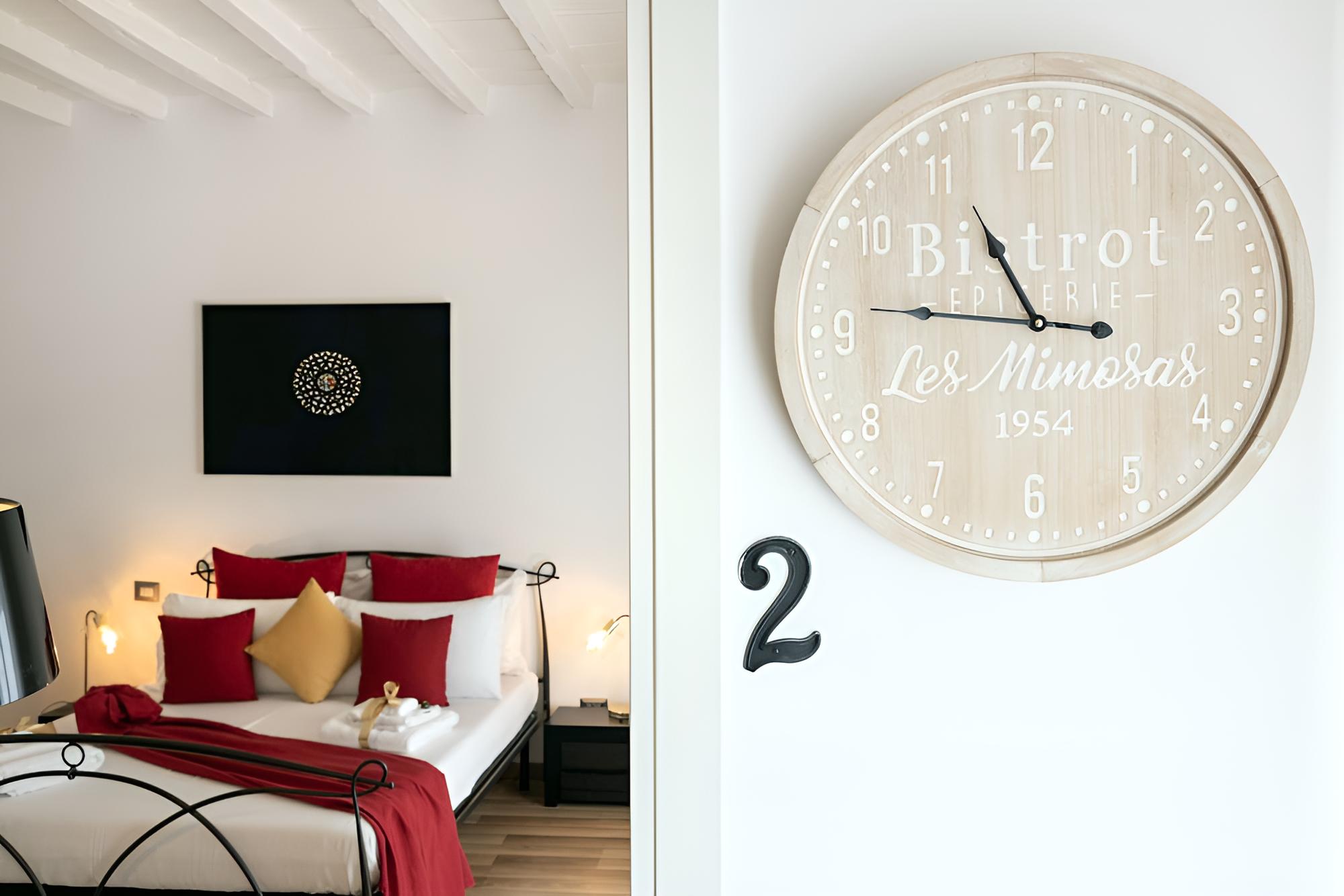 Barcaccia Luxury Suites