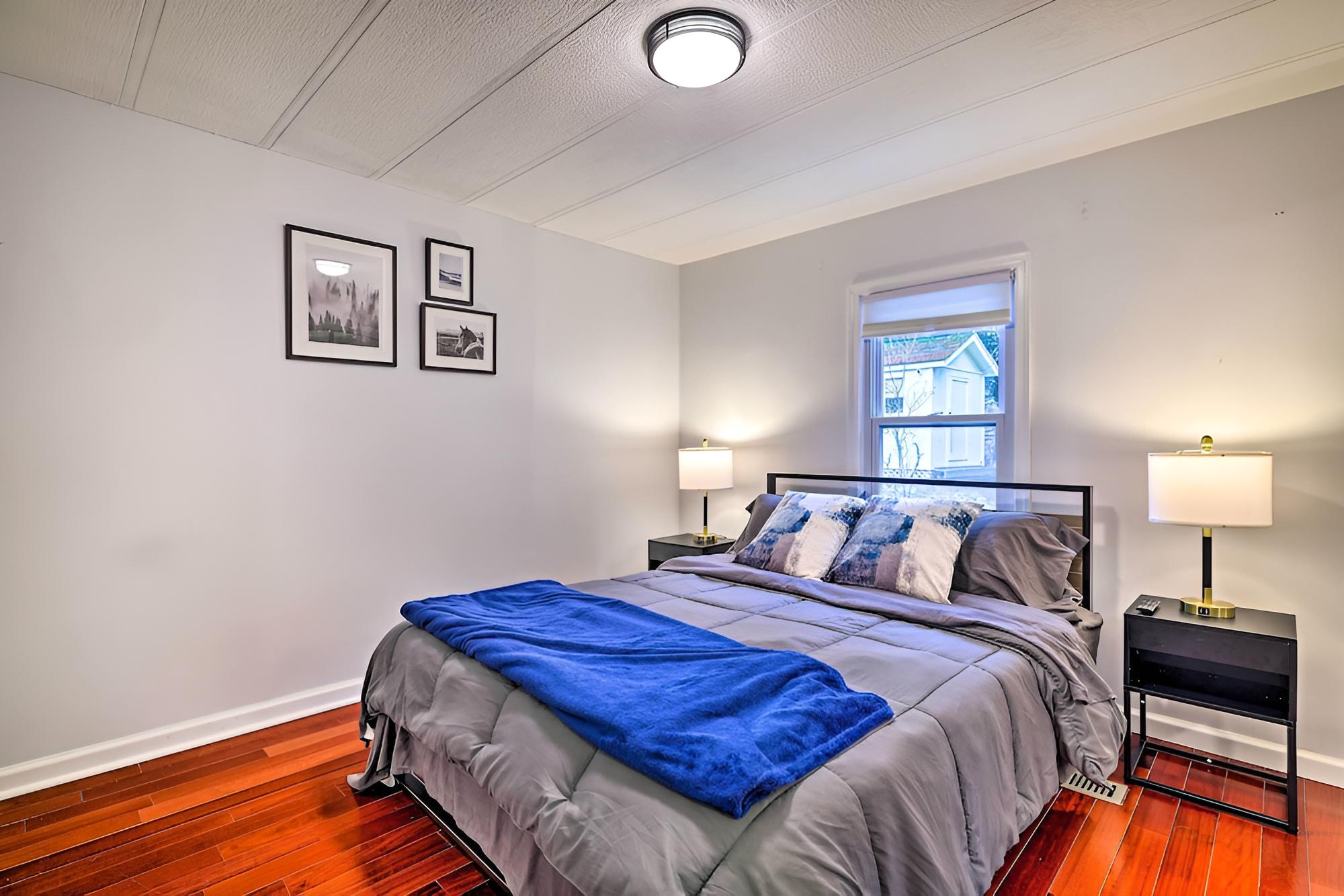 East Stroudsburg House w/ Hot Tub + Pool!