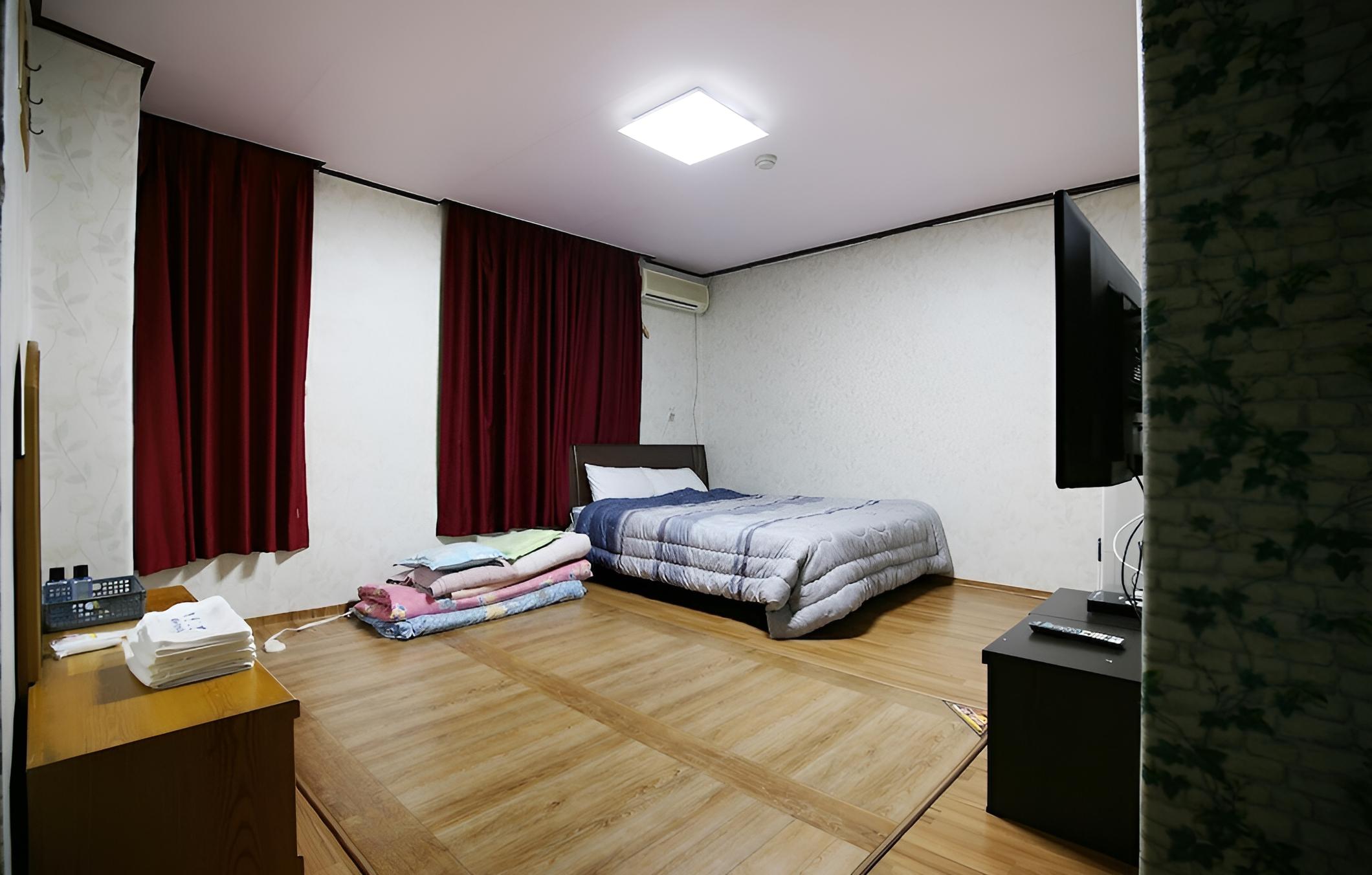 Daejeon Yuseong Chowon Motel