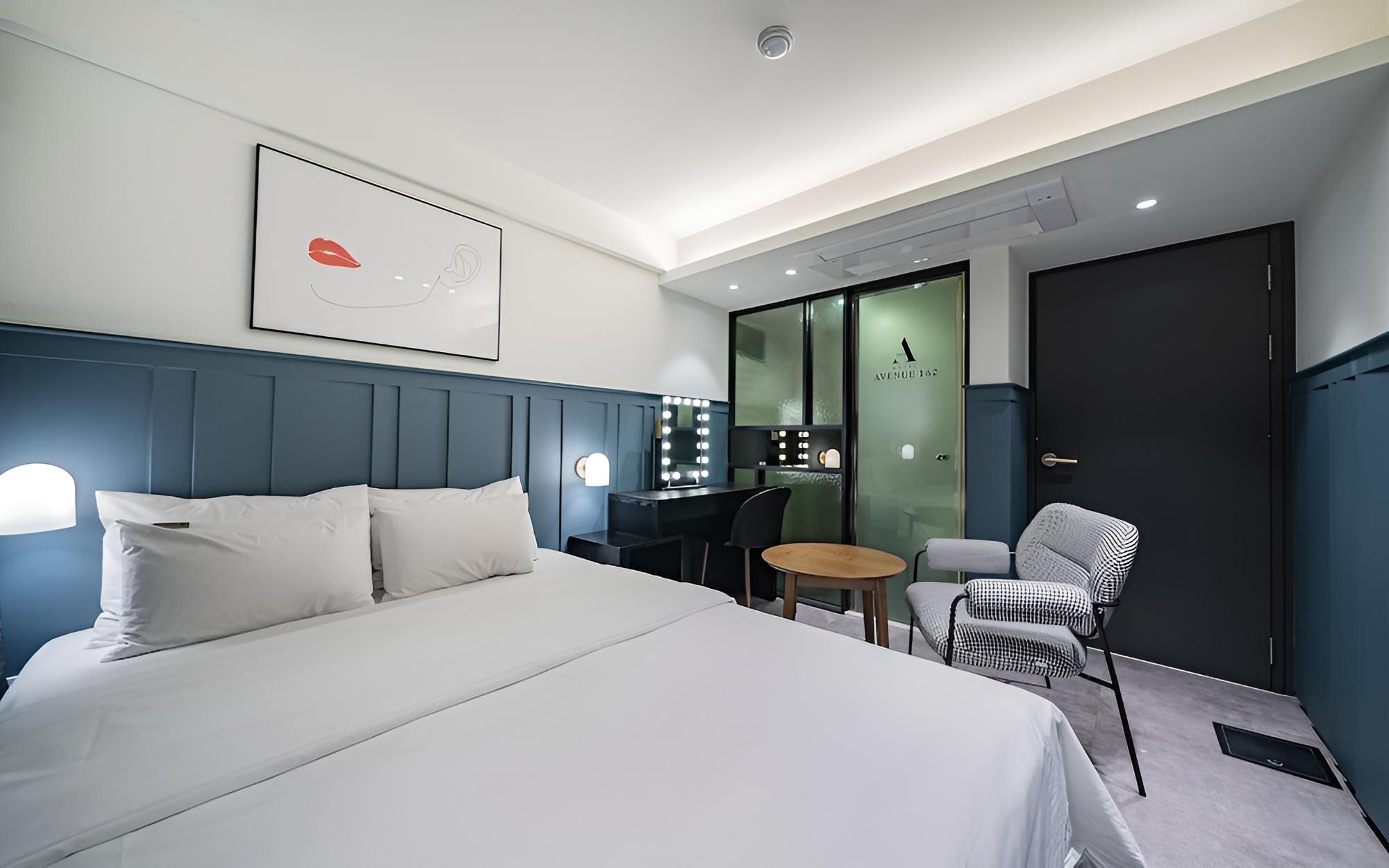 Jongno Hotel Avenue 162