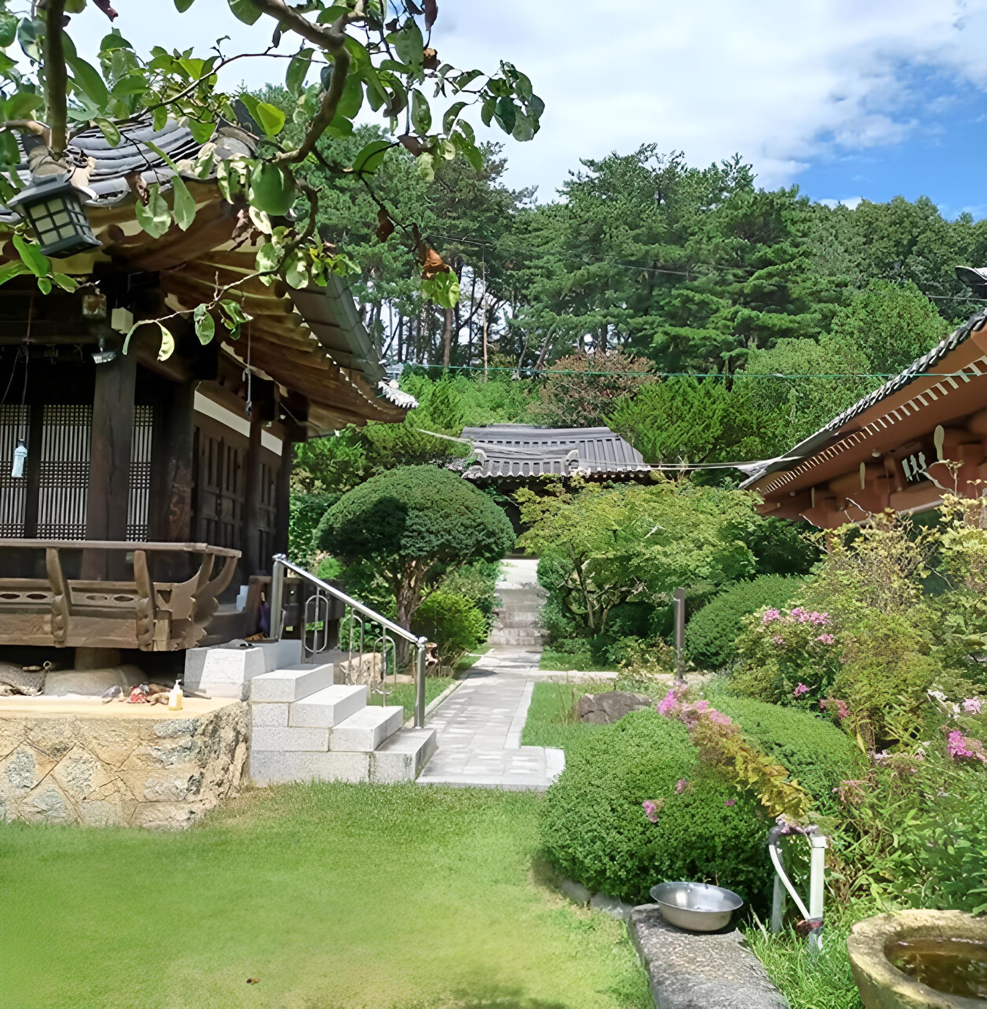 Andong Hakbong Jongtaek