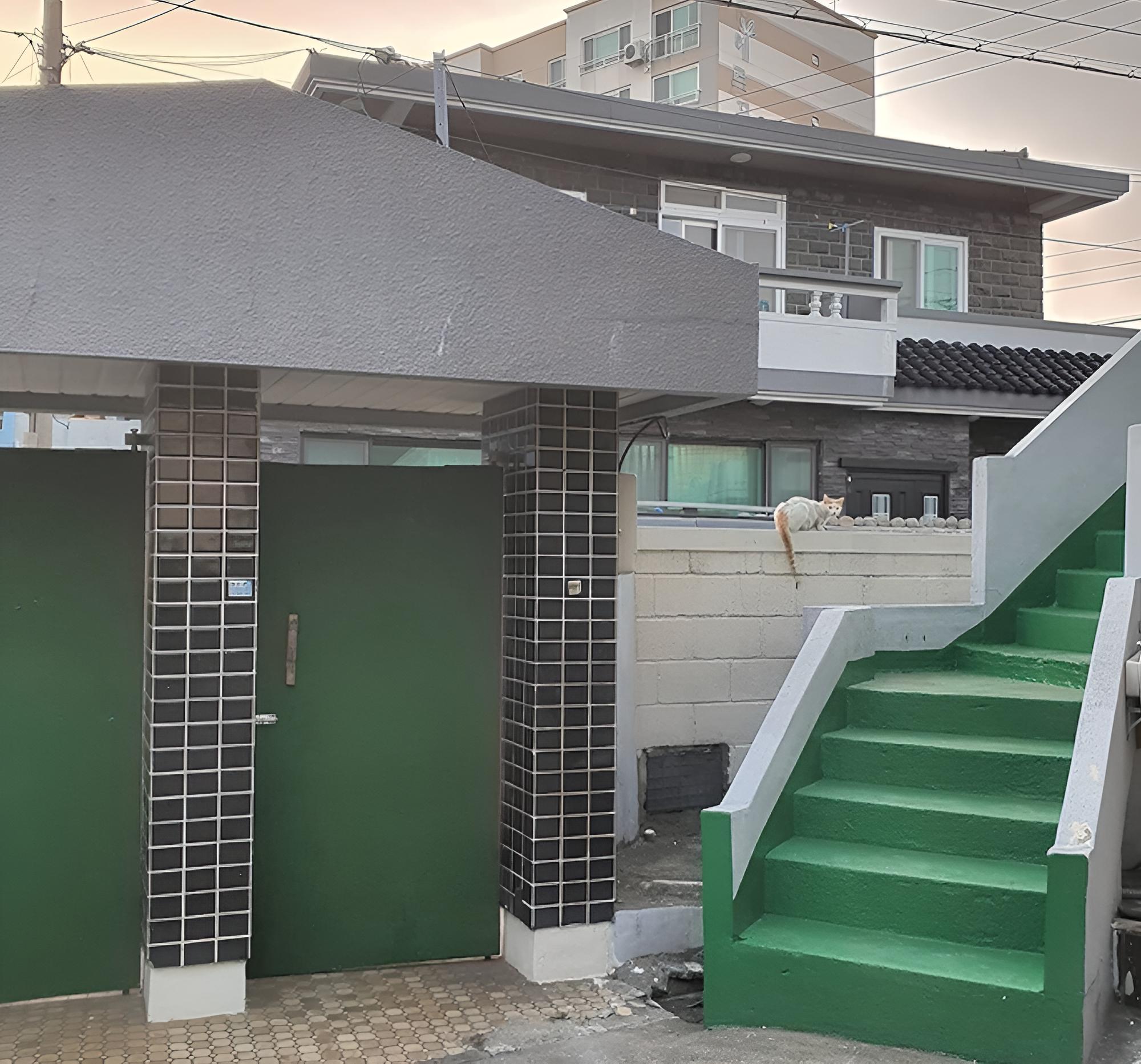 Jeju Airport First Night Guesthouse view 4