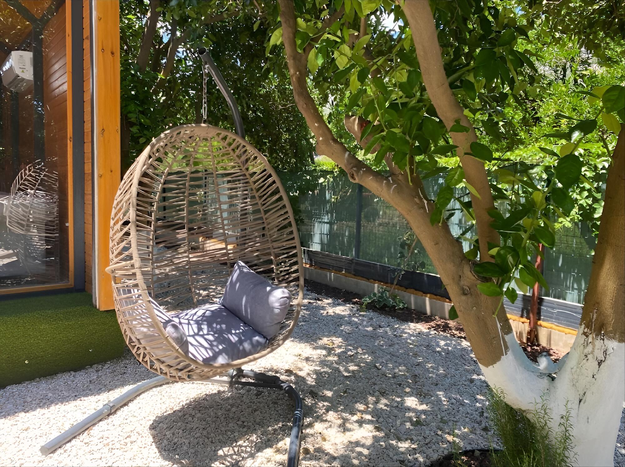 Fabulous Bungalow With Jacuzzi in Konyaalti