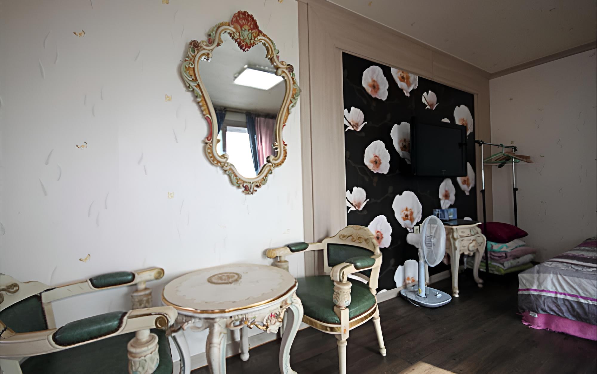 Photo 47