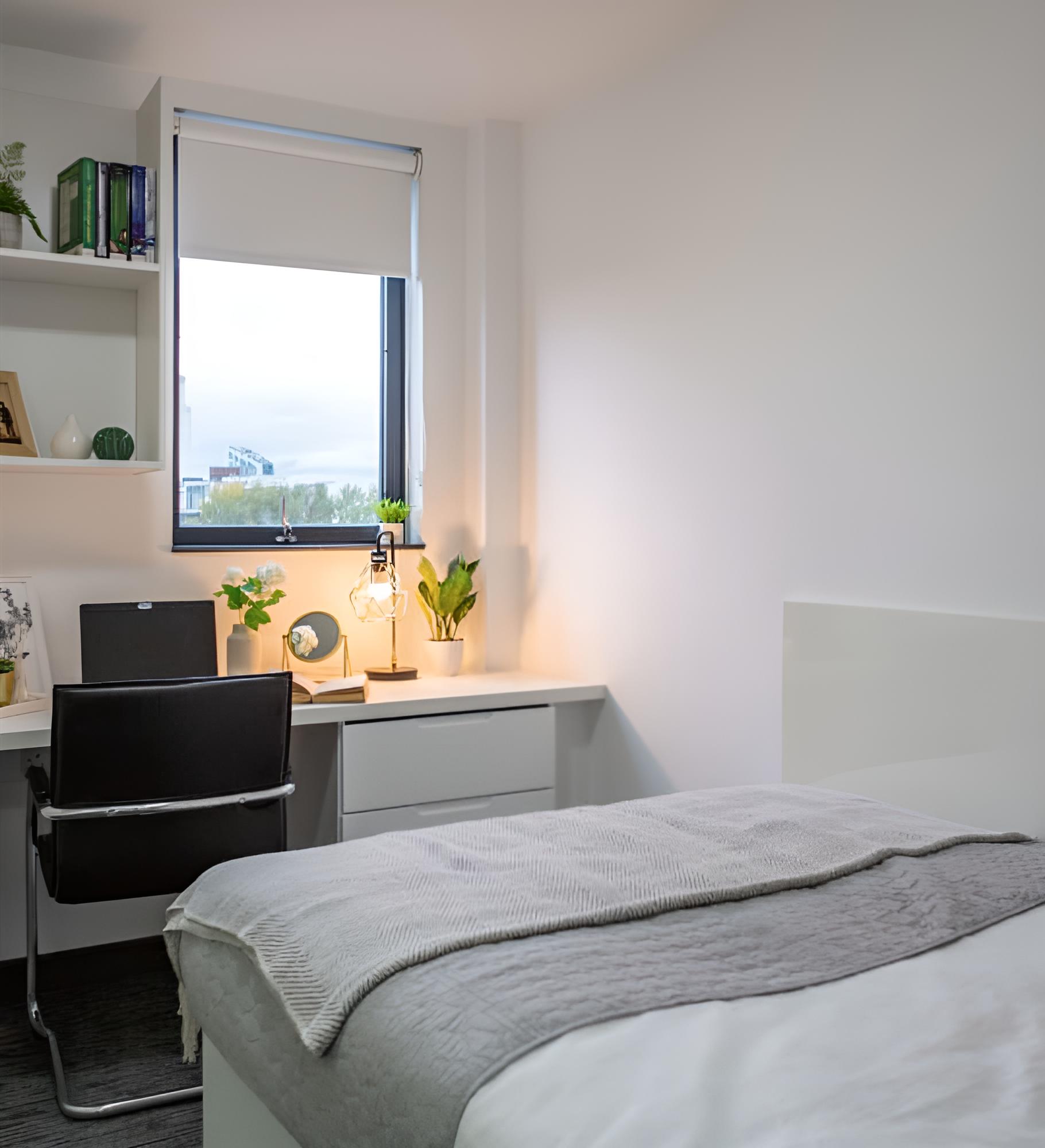 Ensuite Rooms for STUDENTS Only - LIVERPOOL view 4