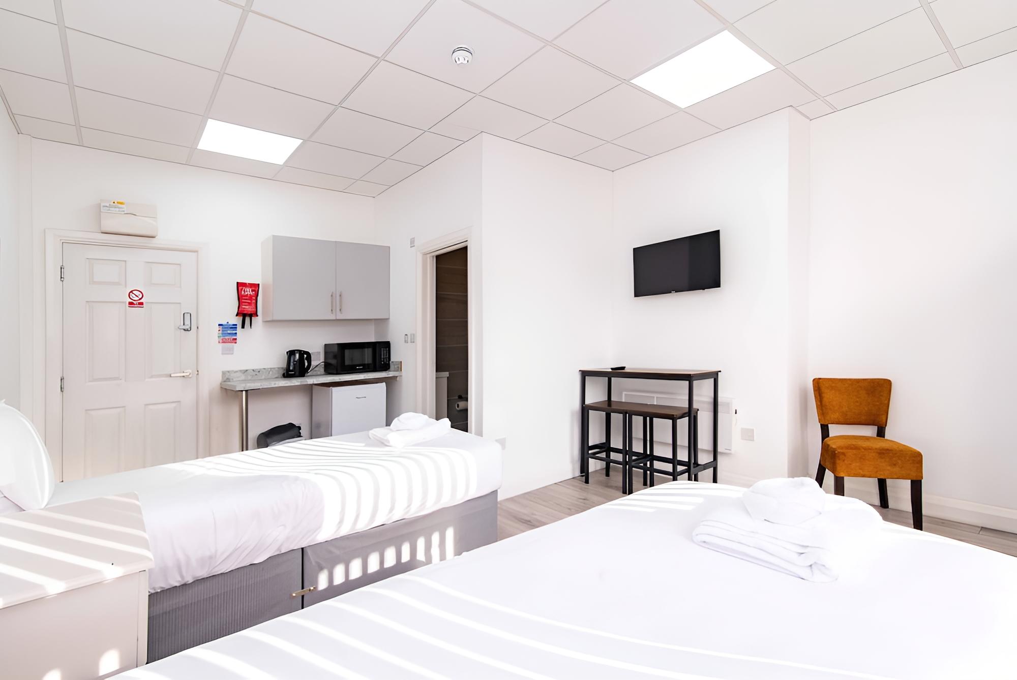 Nottingham Vacations - Hucknall Short Stays - Property Image 9