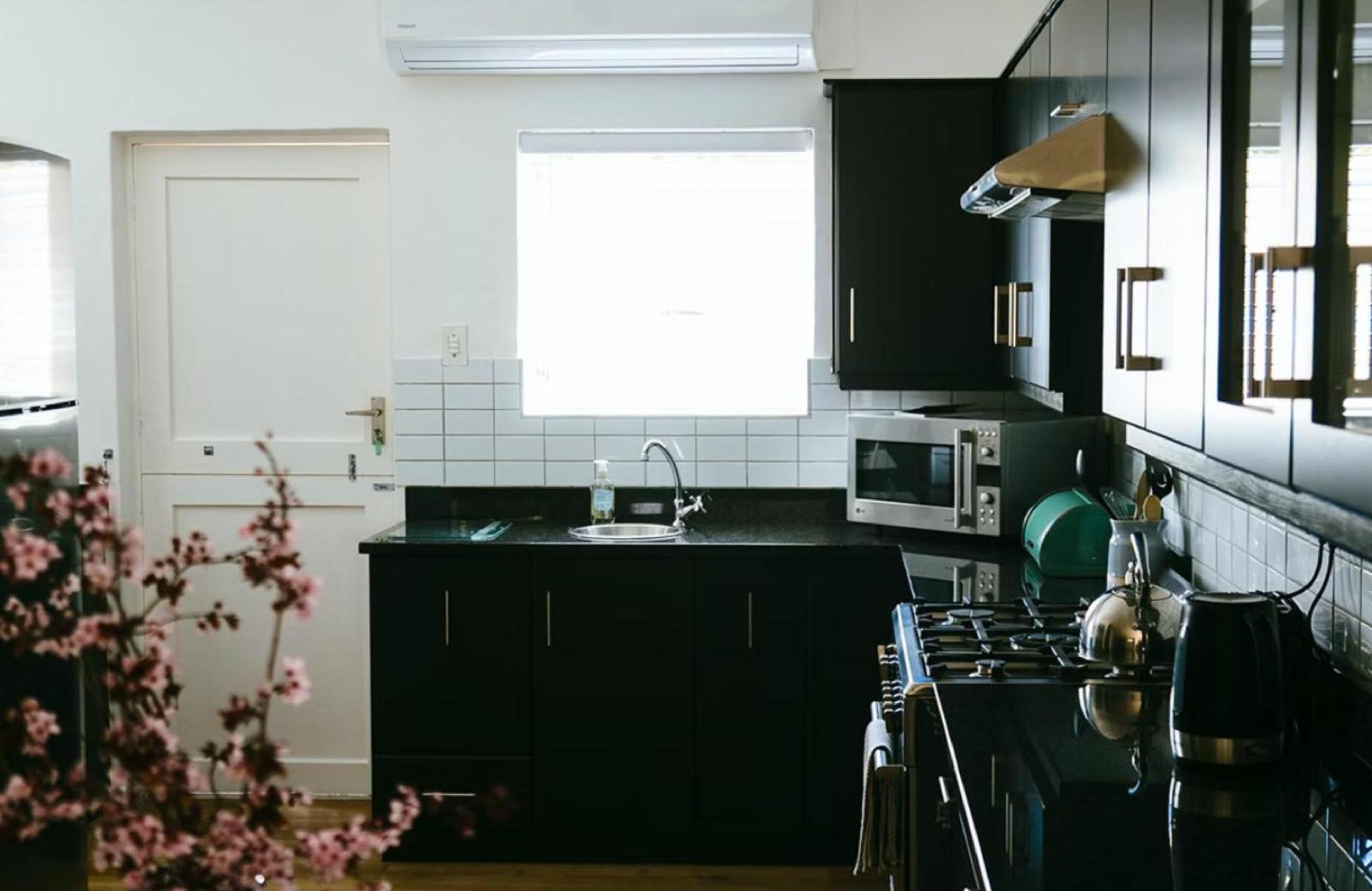 Cherry Blossom Cottage, photo 2