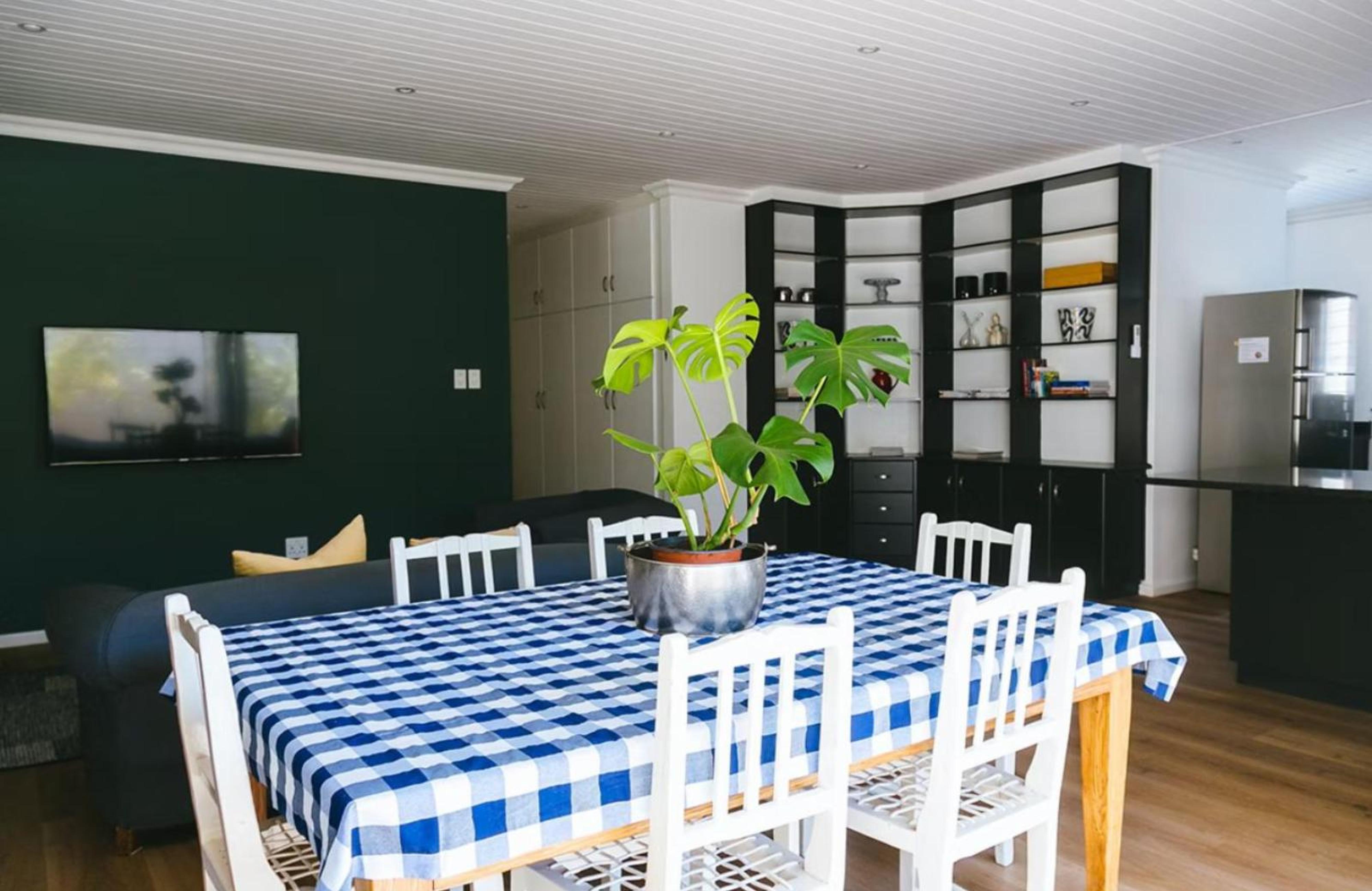 Cherry Blossom Cottage, photo 5