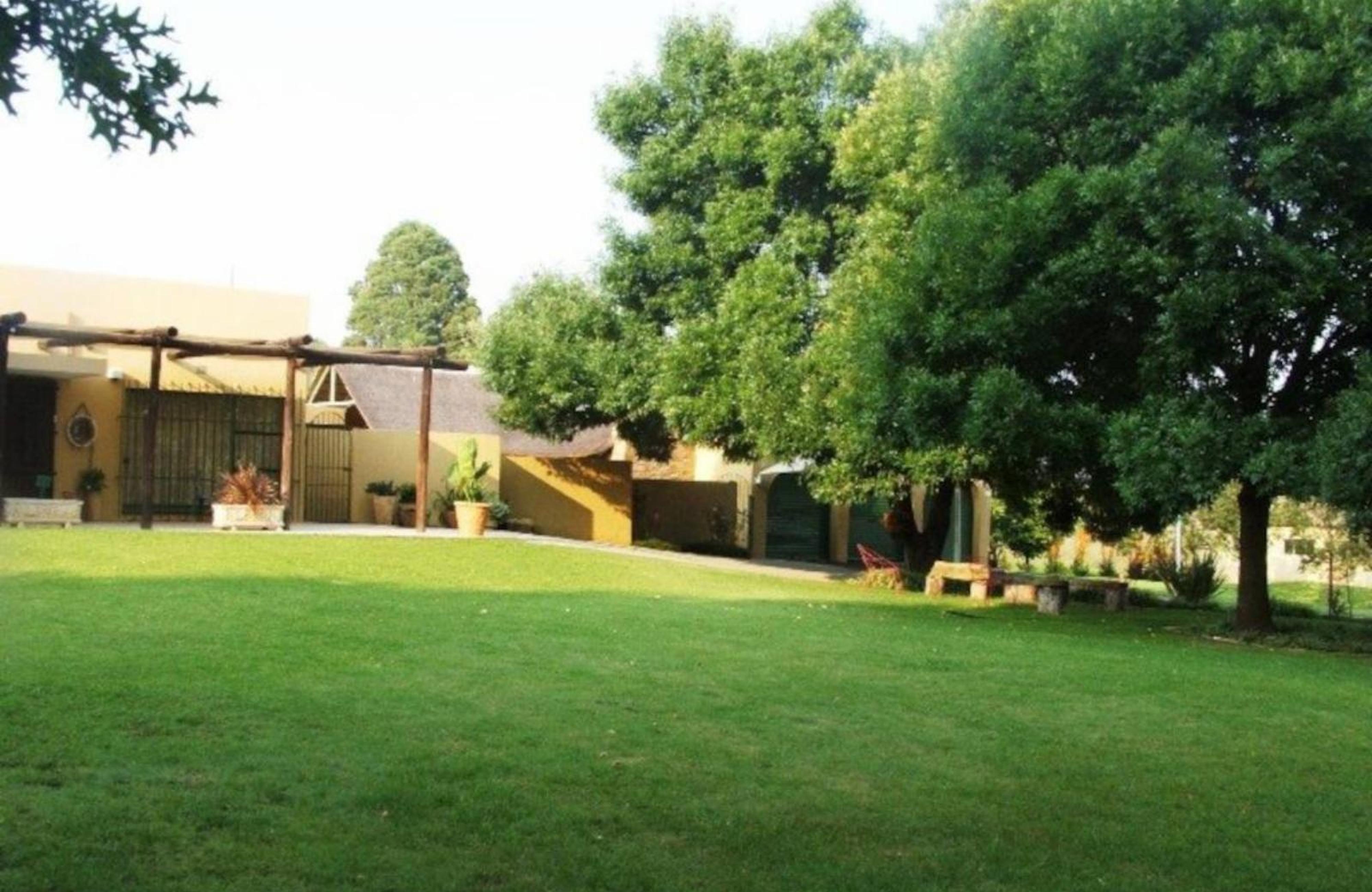 Pecan Grove, photo 14
