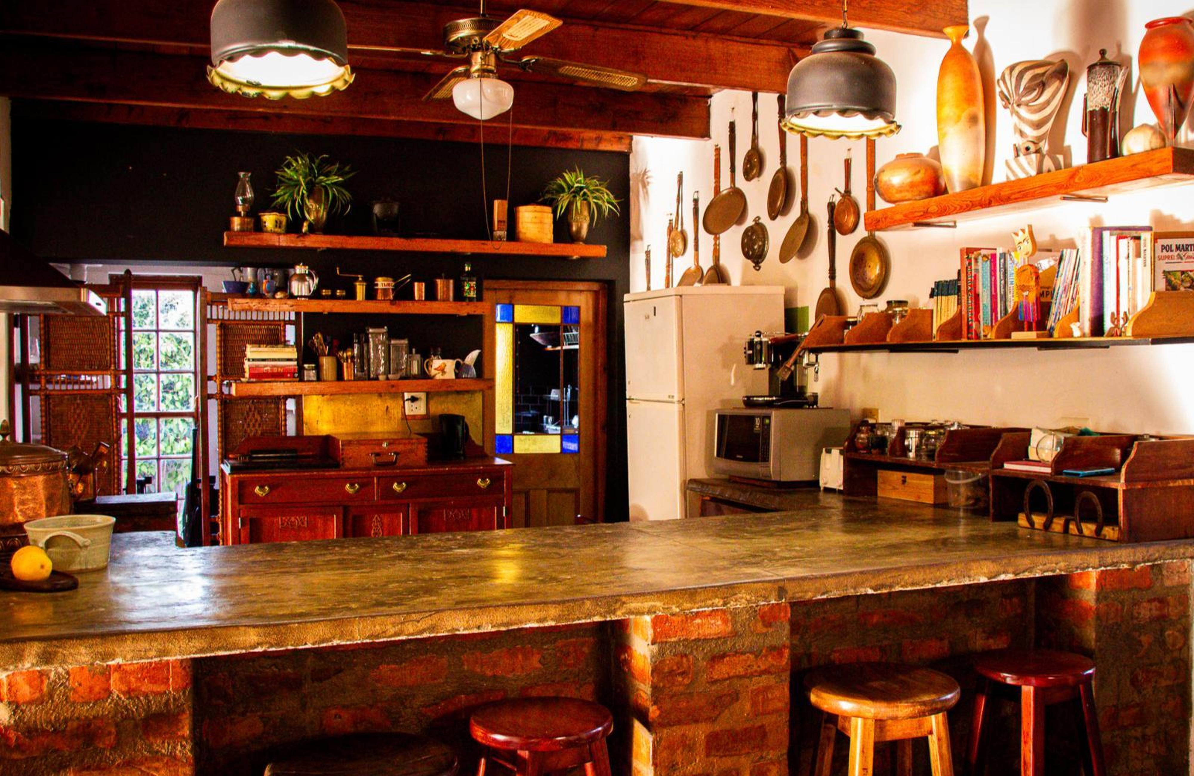 Ebonymoon Guest House & Studio, photo 12