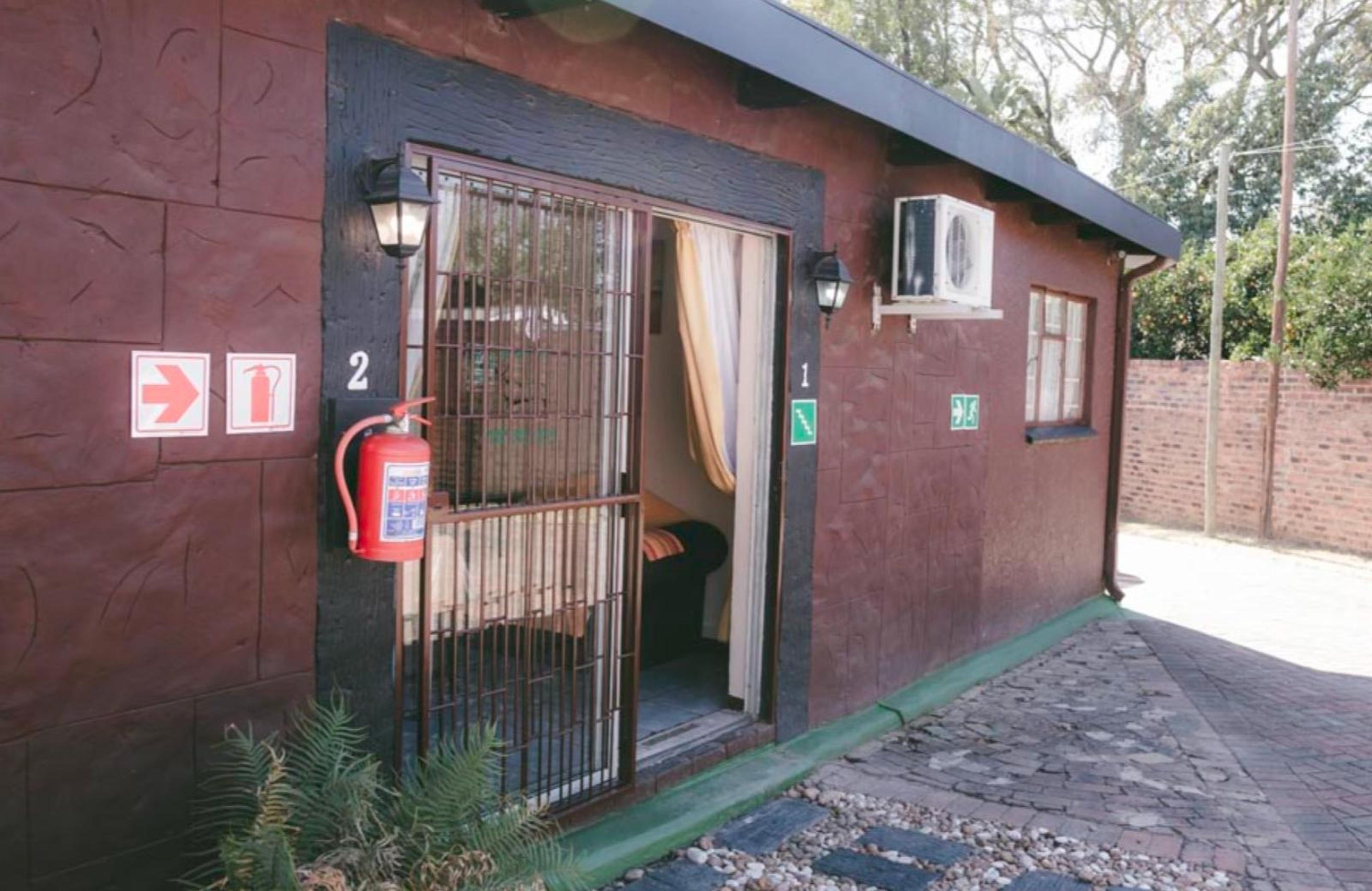 Lekkerbly Chalet Guest House, photo 4