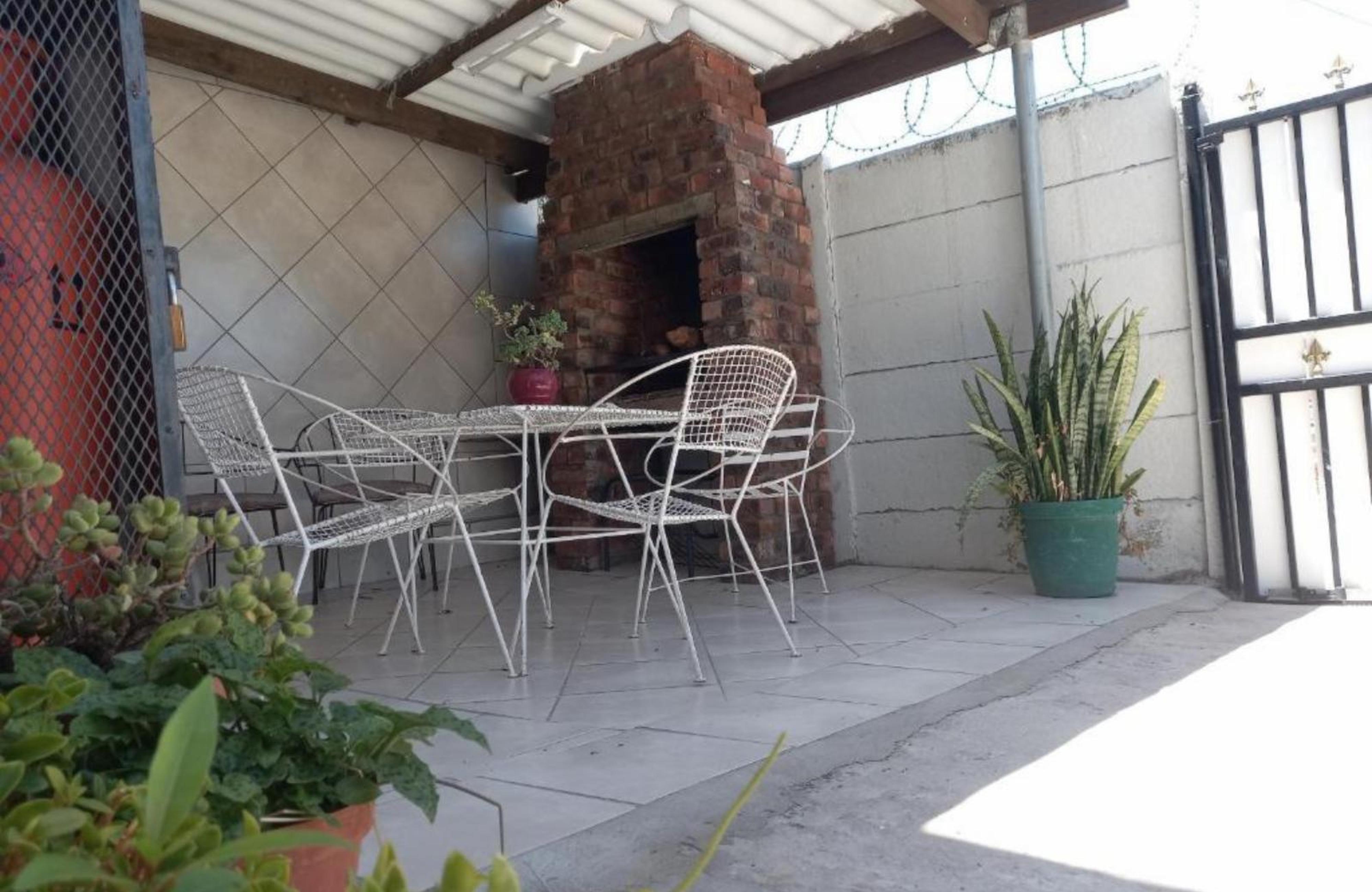 Mountainia Inn Self Catering, photo 10