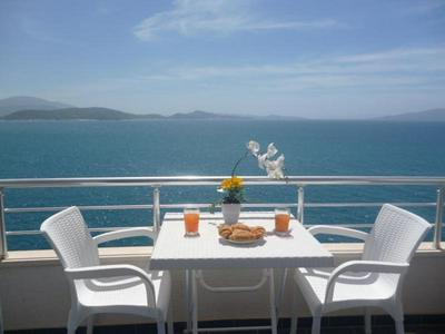 Beautifull Holiday Apartment Larisa
