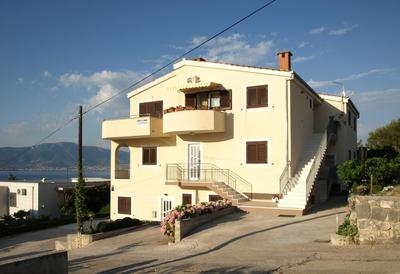 Apartments Ljilja sea view