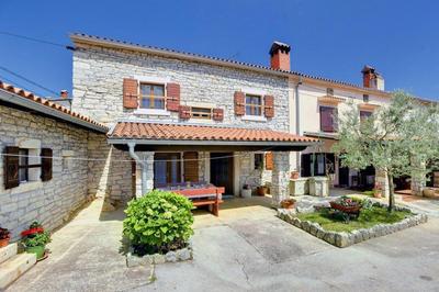 House Batelani