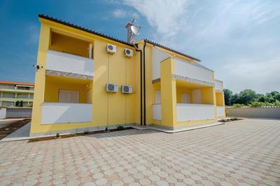 Apartments Dario