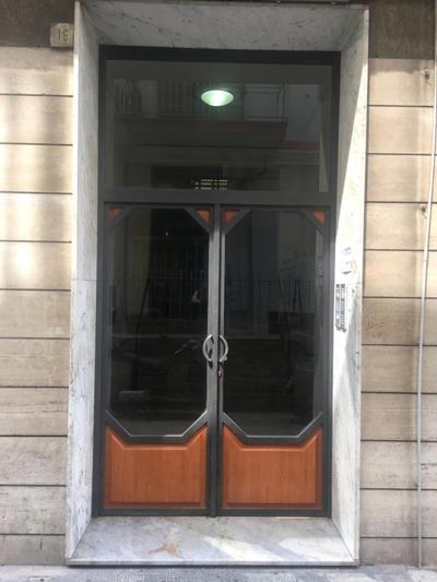 PETIT B&B - in centro a due passi dalla stazione e dai traghetti