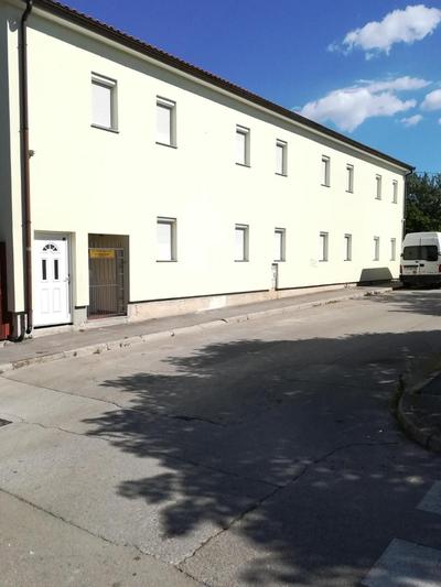 Cinema House Single & Double Rooms & Studio Apartments