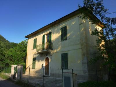 A House In Tuscany